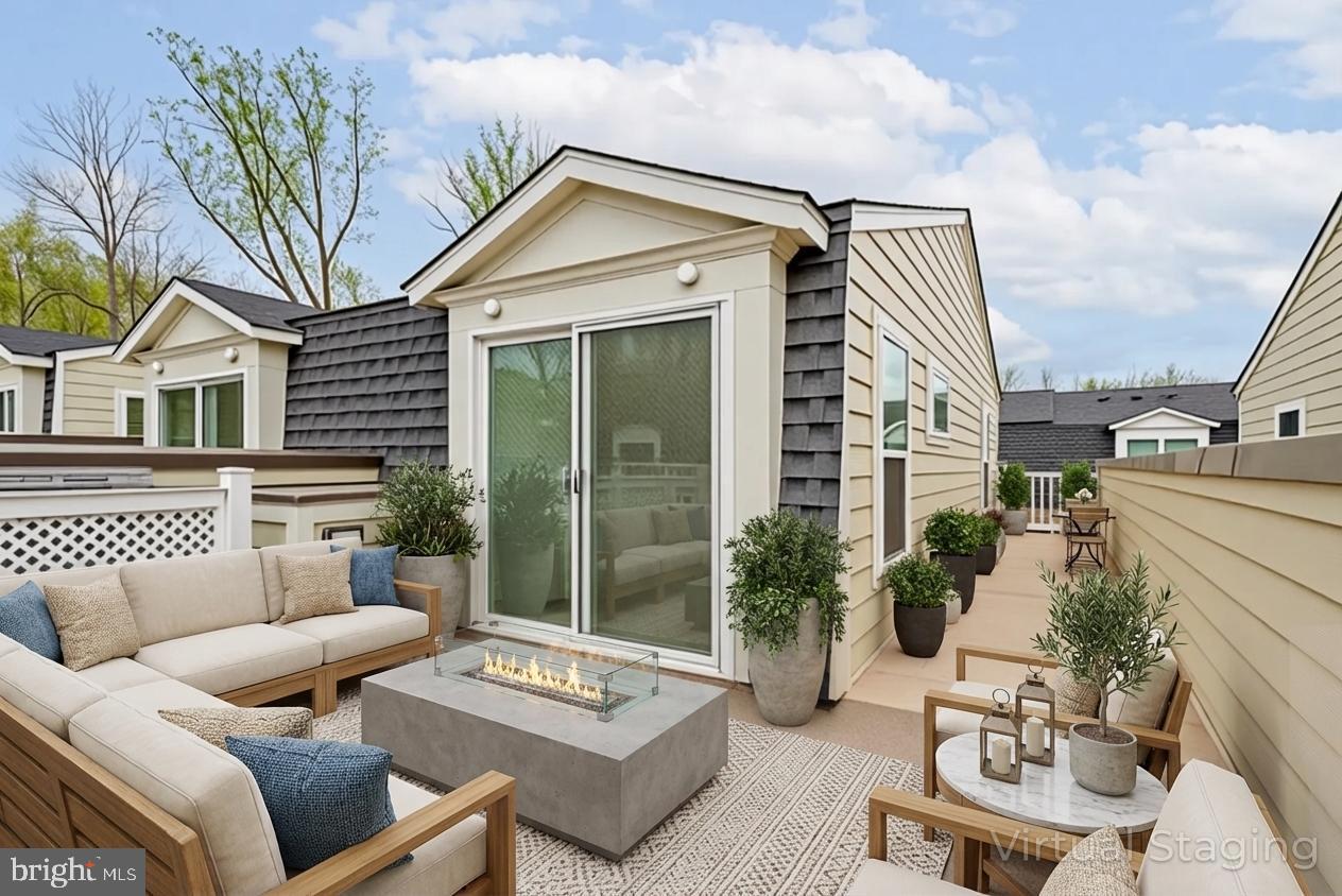 THE TOWNES AT GROSVENOR PLACE - Residential