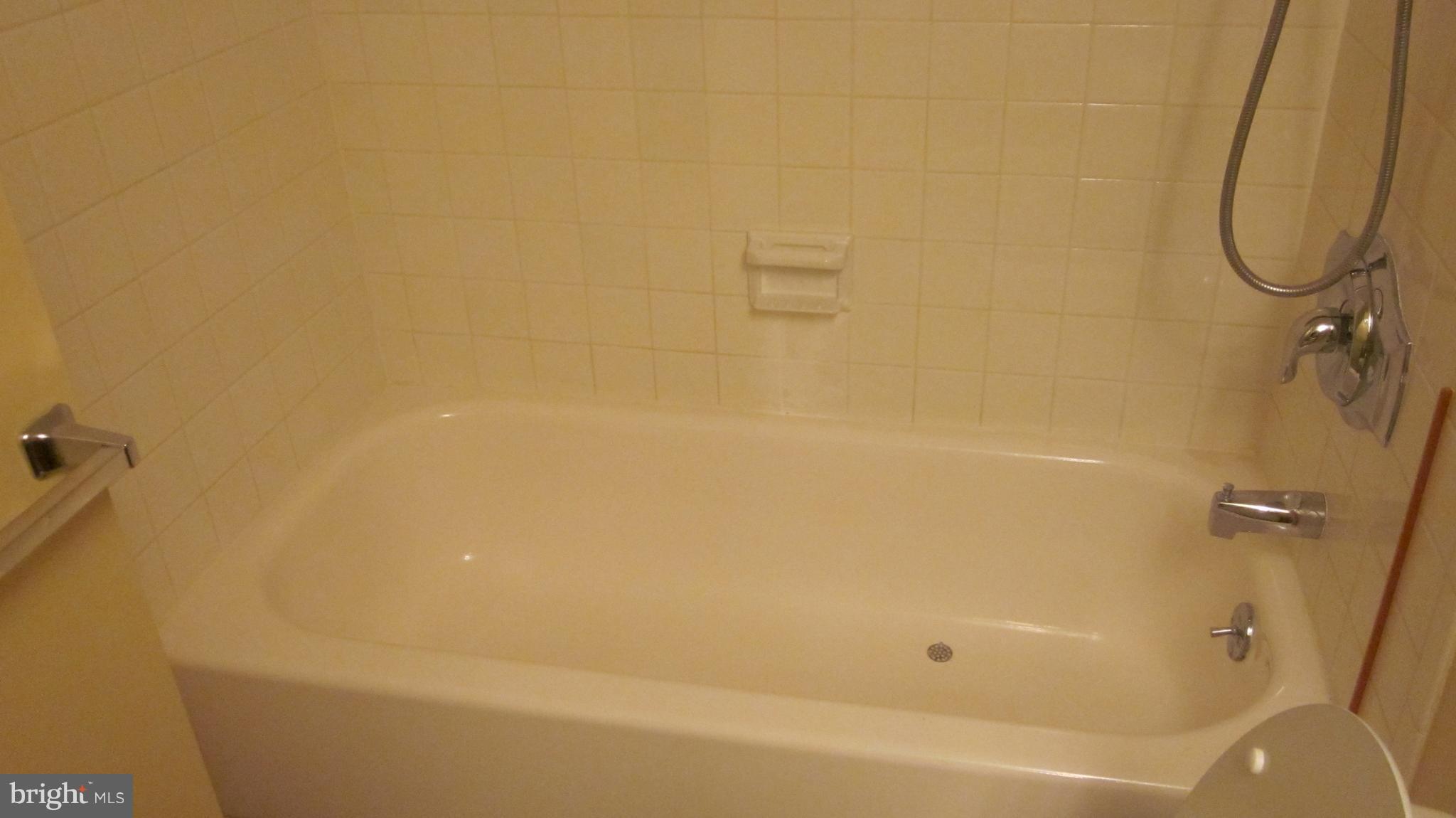 MCLEAN HOUSE - Residential Lease