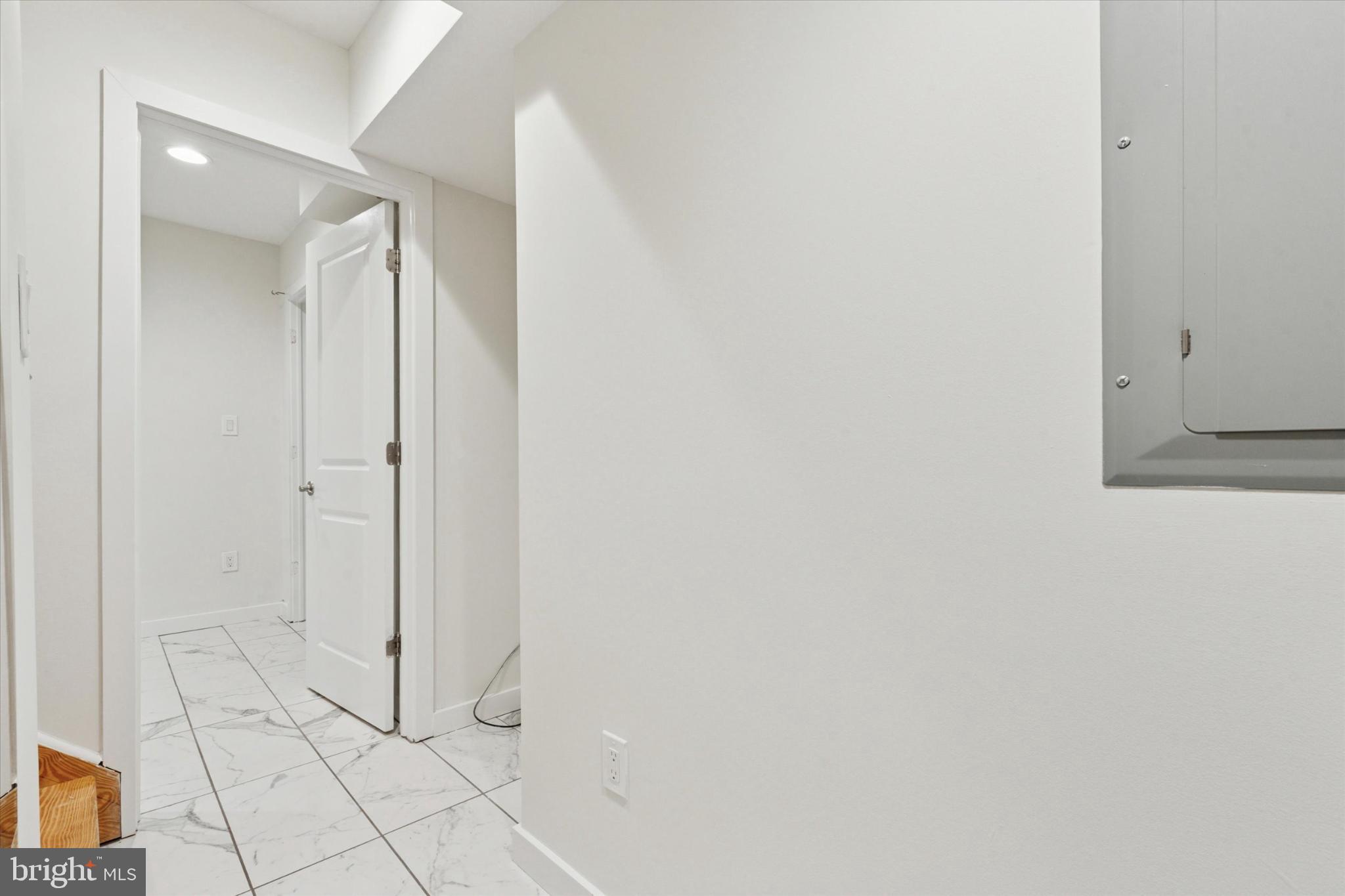 MANTUA - Residential