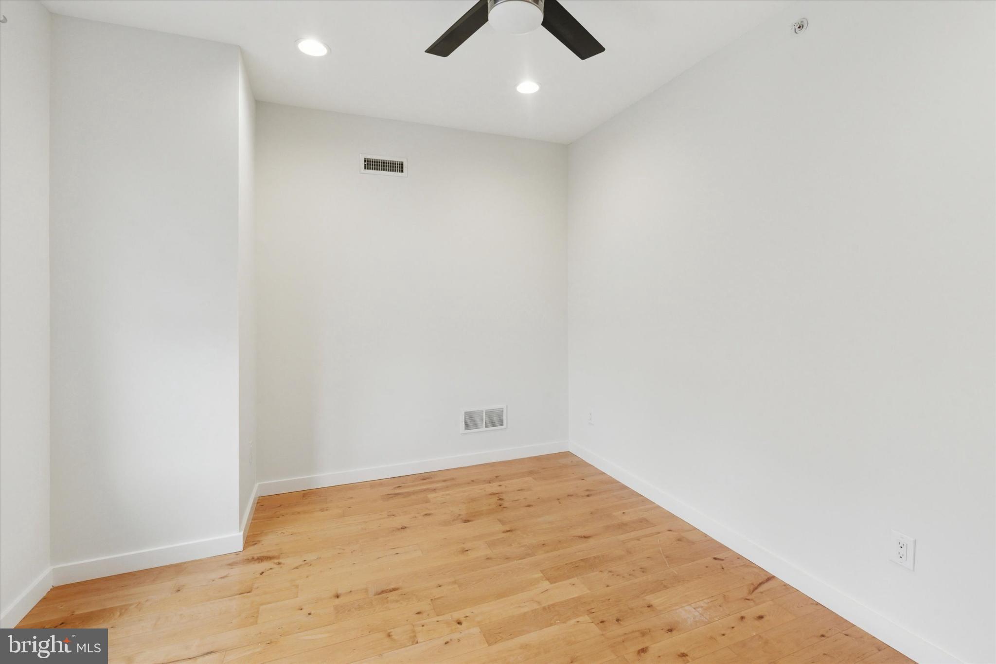 MANTUA - Residential