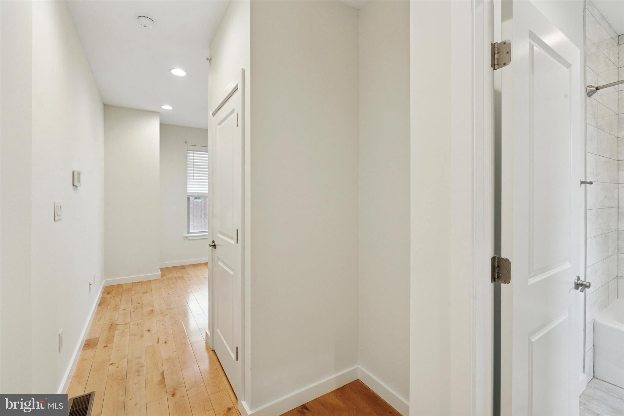 MANTUA - Residential