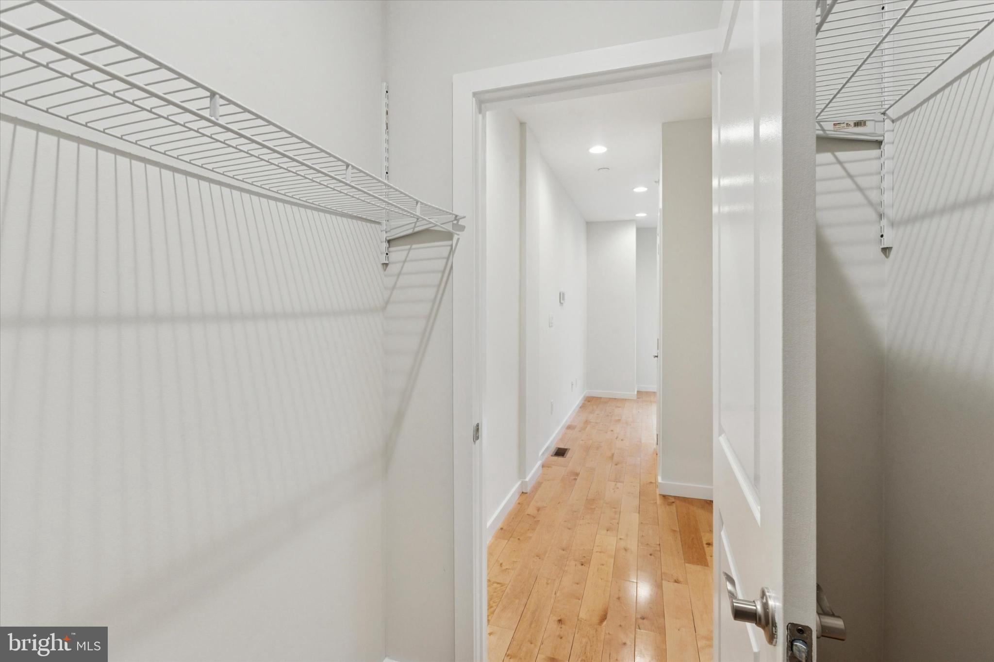 MANTUA - Residential