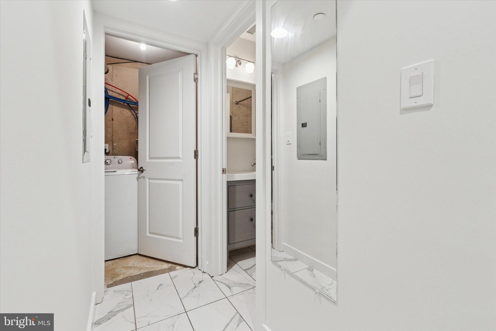 MANTUA - Residential