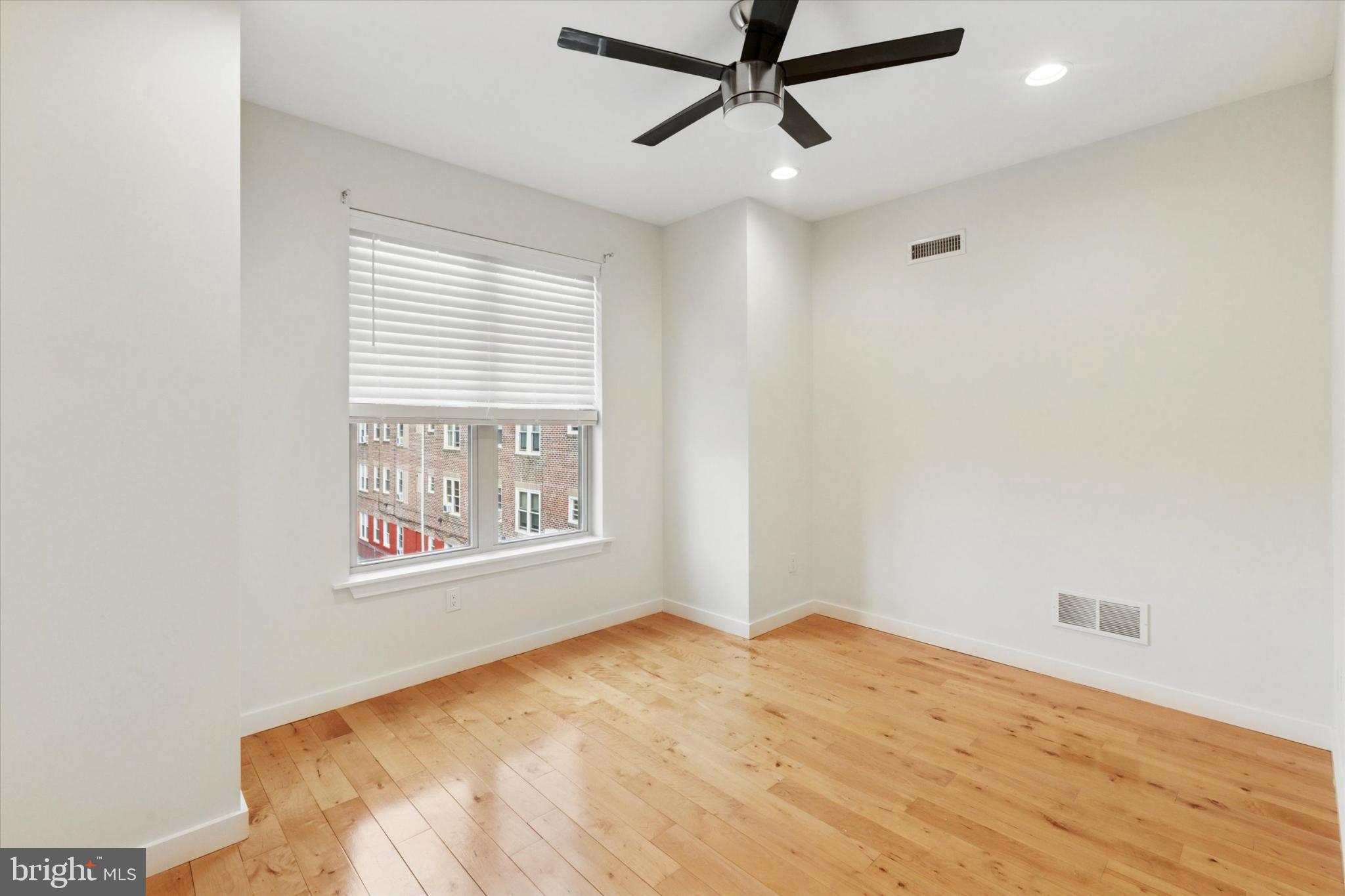 MANTUA - Residential