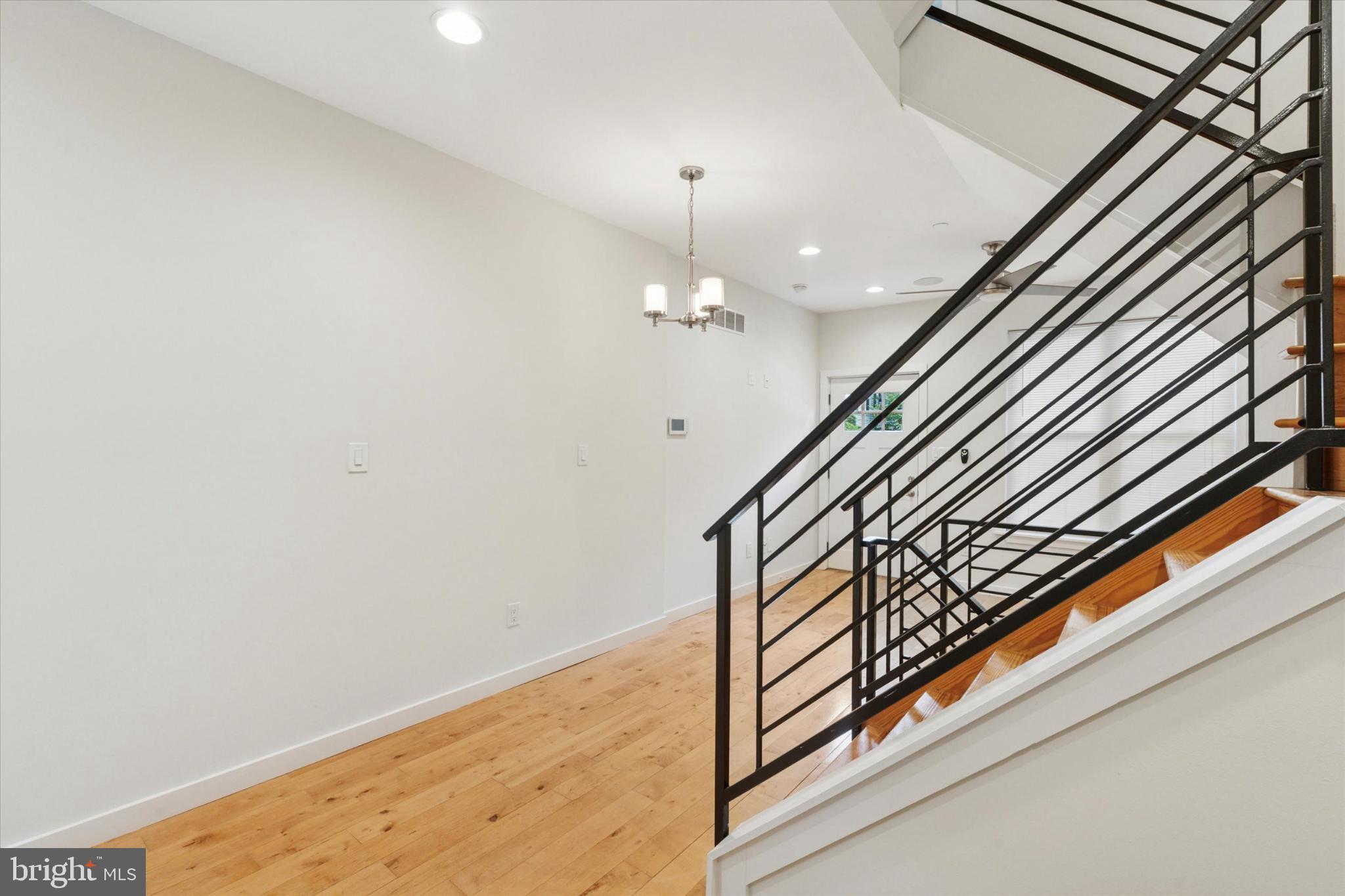 MANTUA - Residential