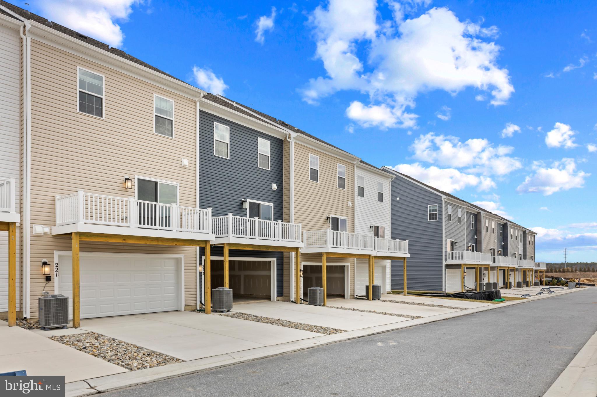 MAGNOLIA LANDING - Residential