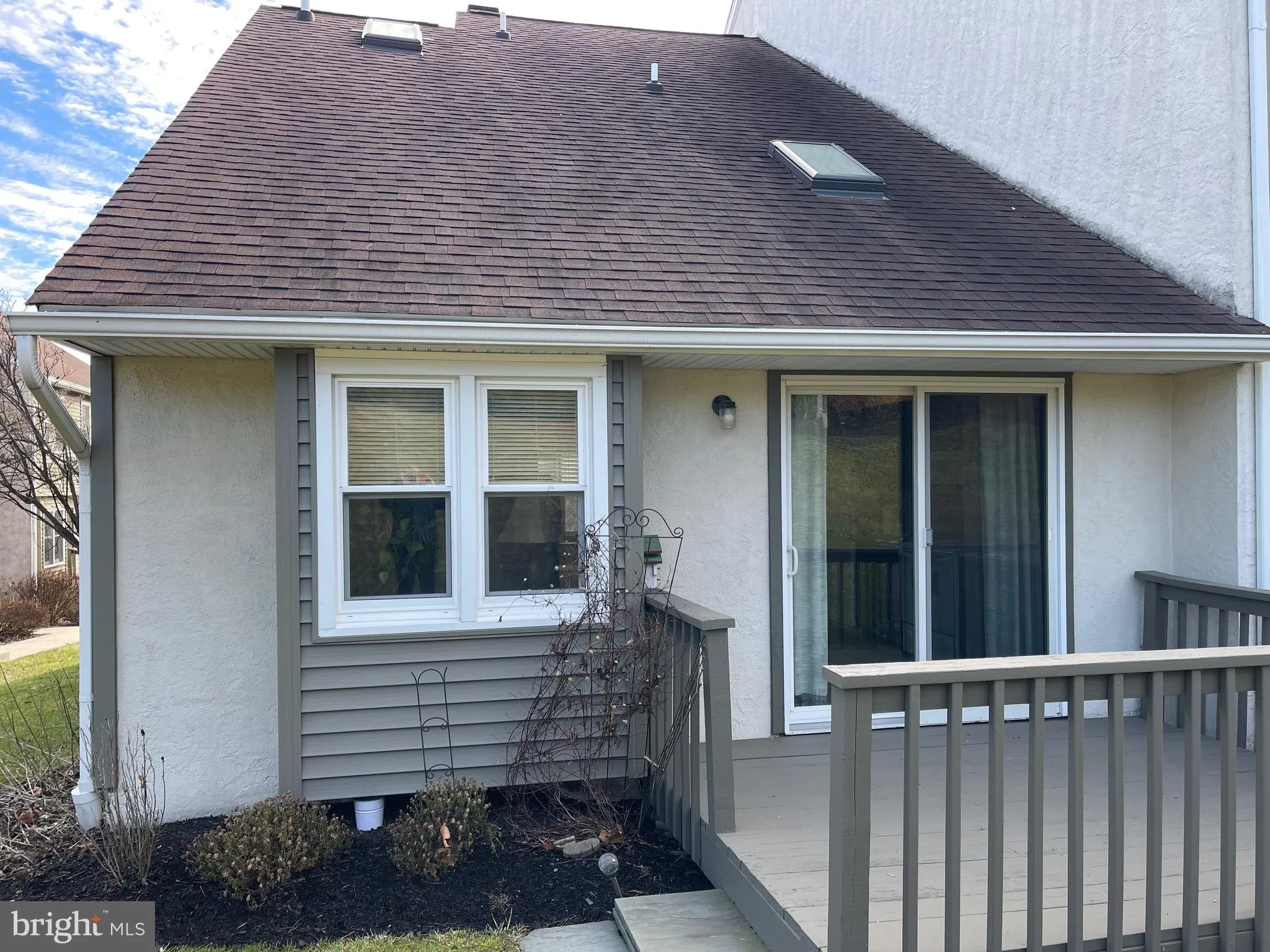 Chester Springs, Pennsylvania 19425, United States, 2 Bedrooms Bedrooms, ,2 BathroomsBathrooms,Residential,Pending,23691