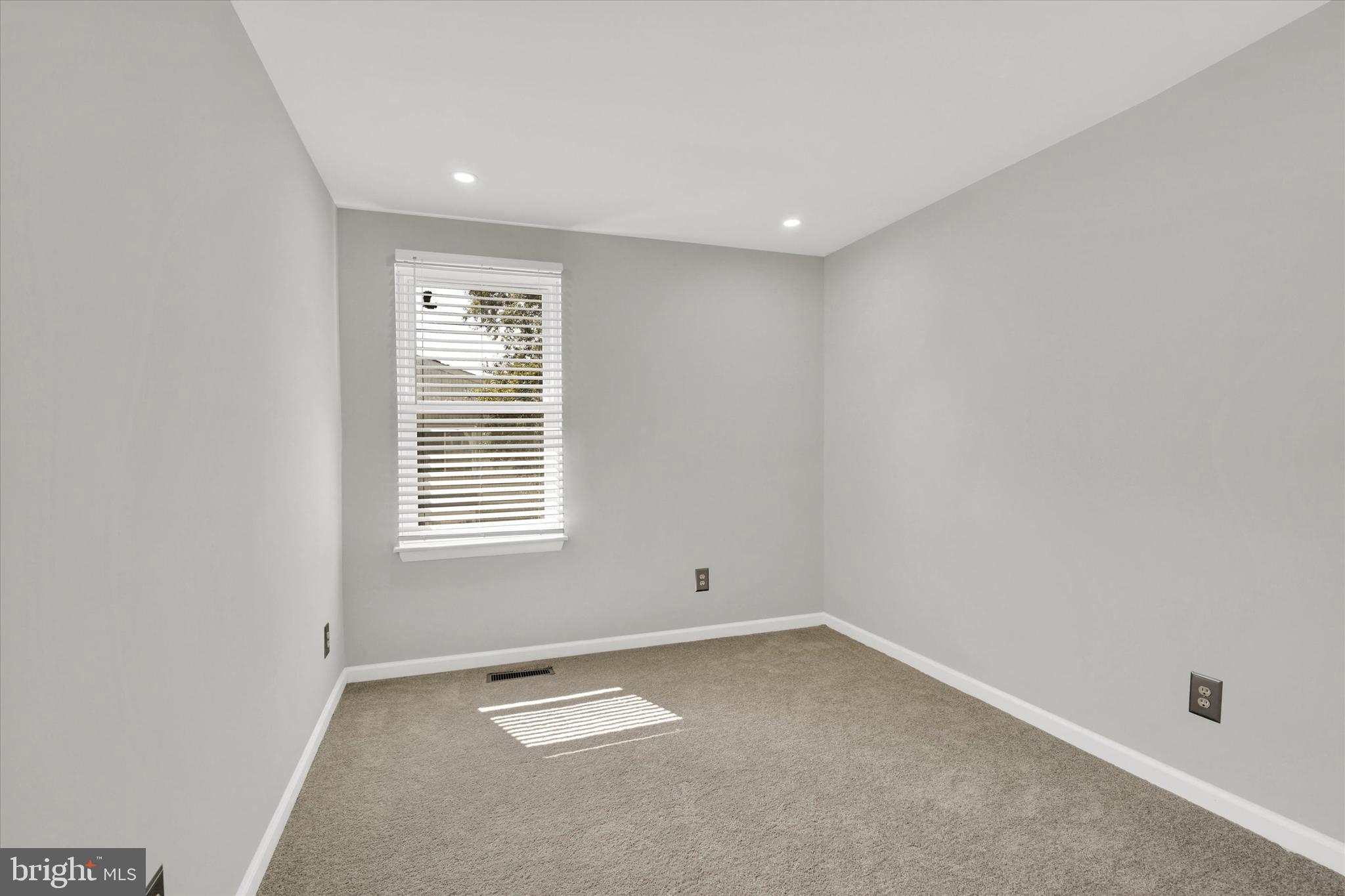 PRINCE PLACE II - Residential