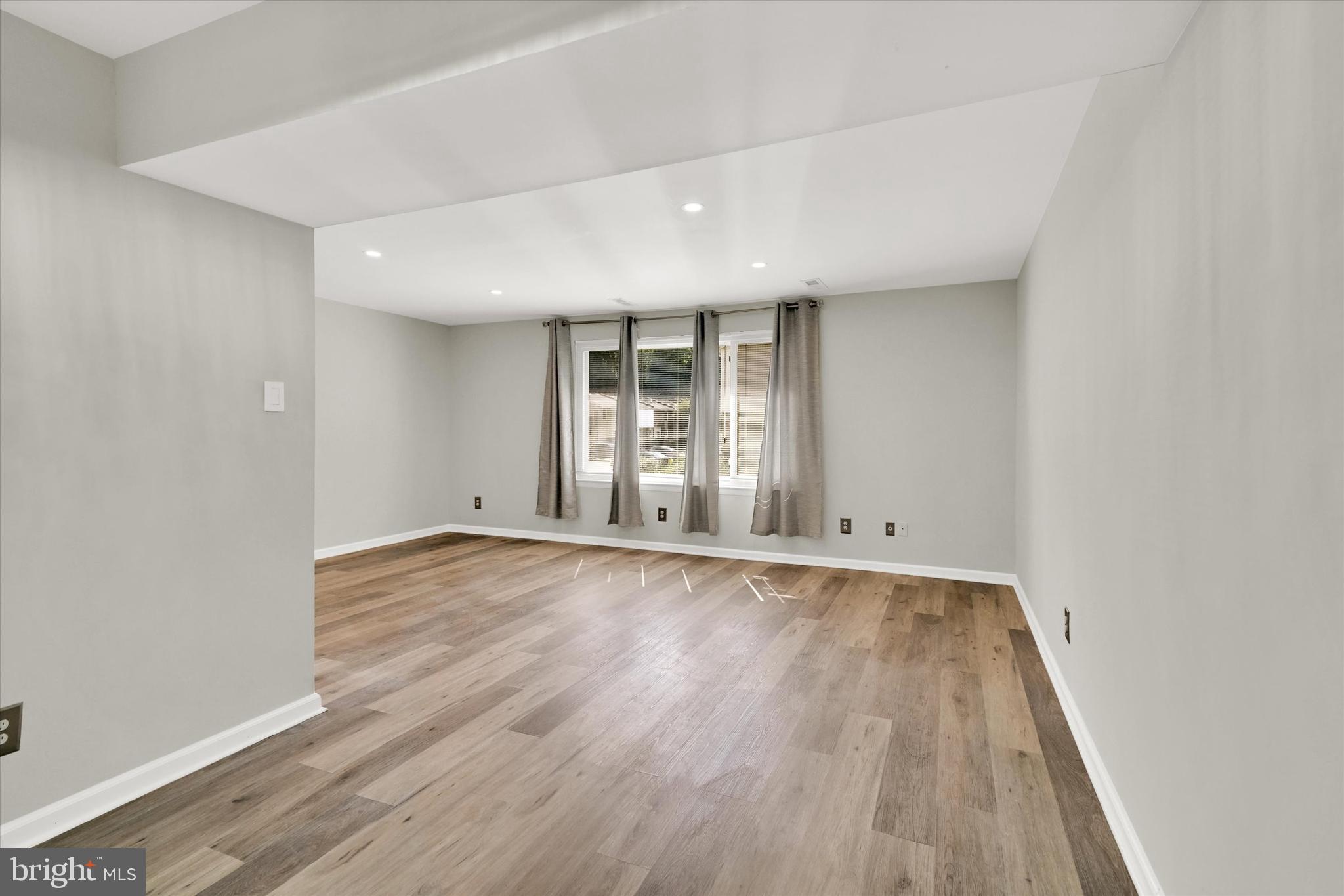 PRINCE PLACE II - Residential