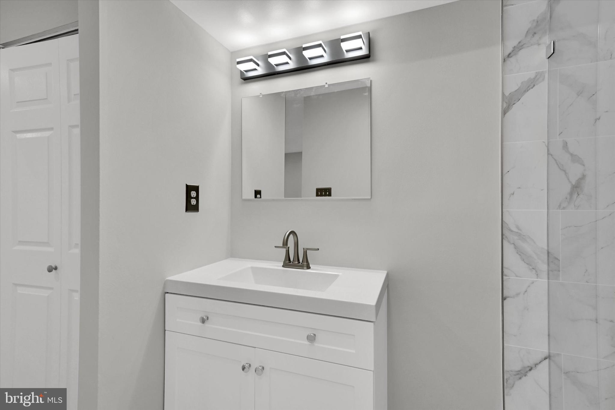 PRINCE PLACE II - Residential