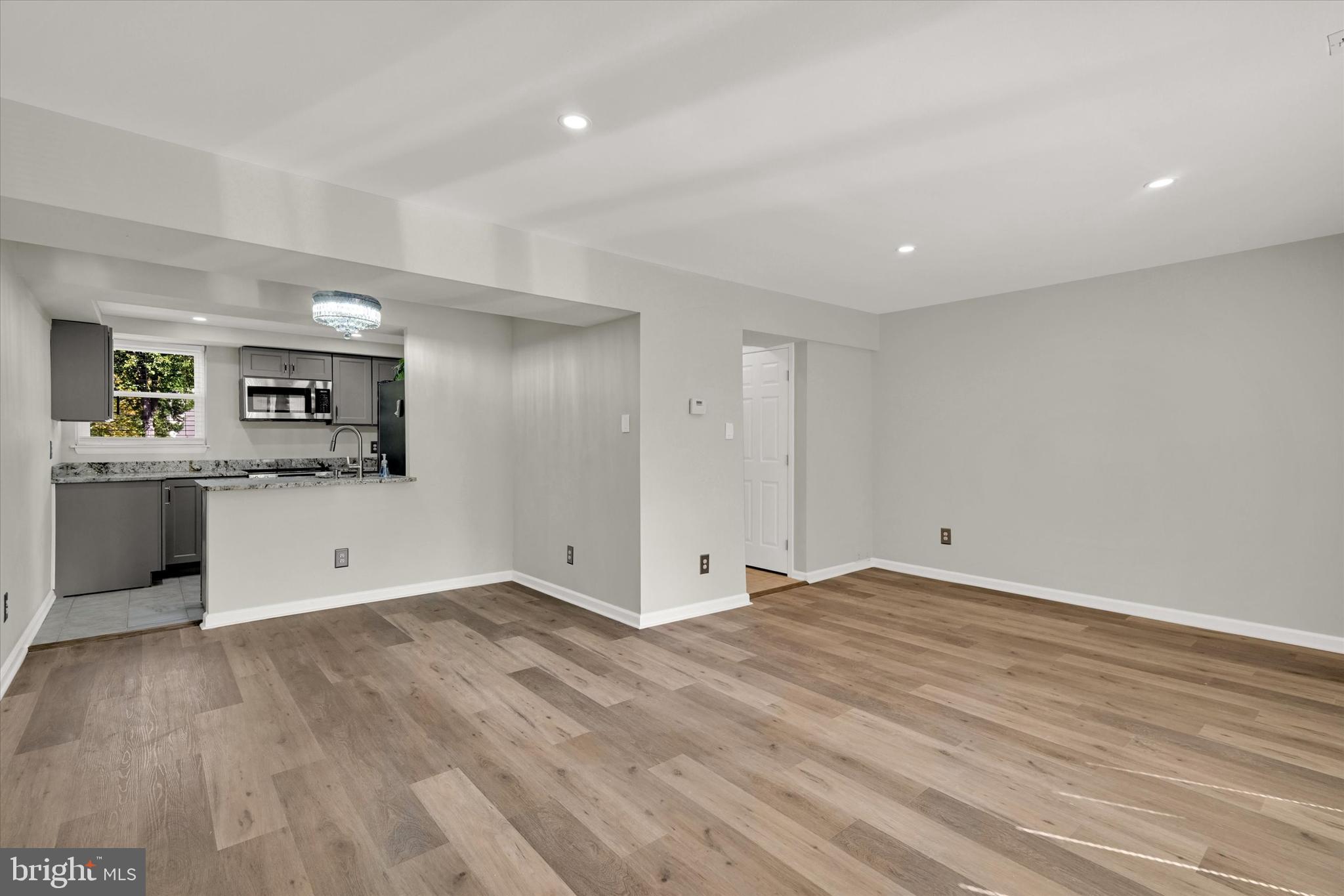 PRINCE PLACE II - Residential