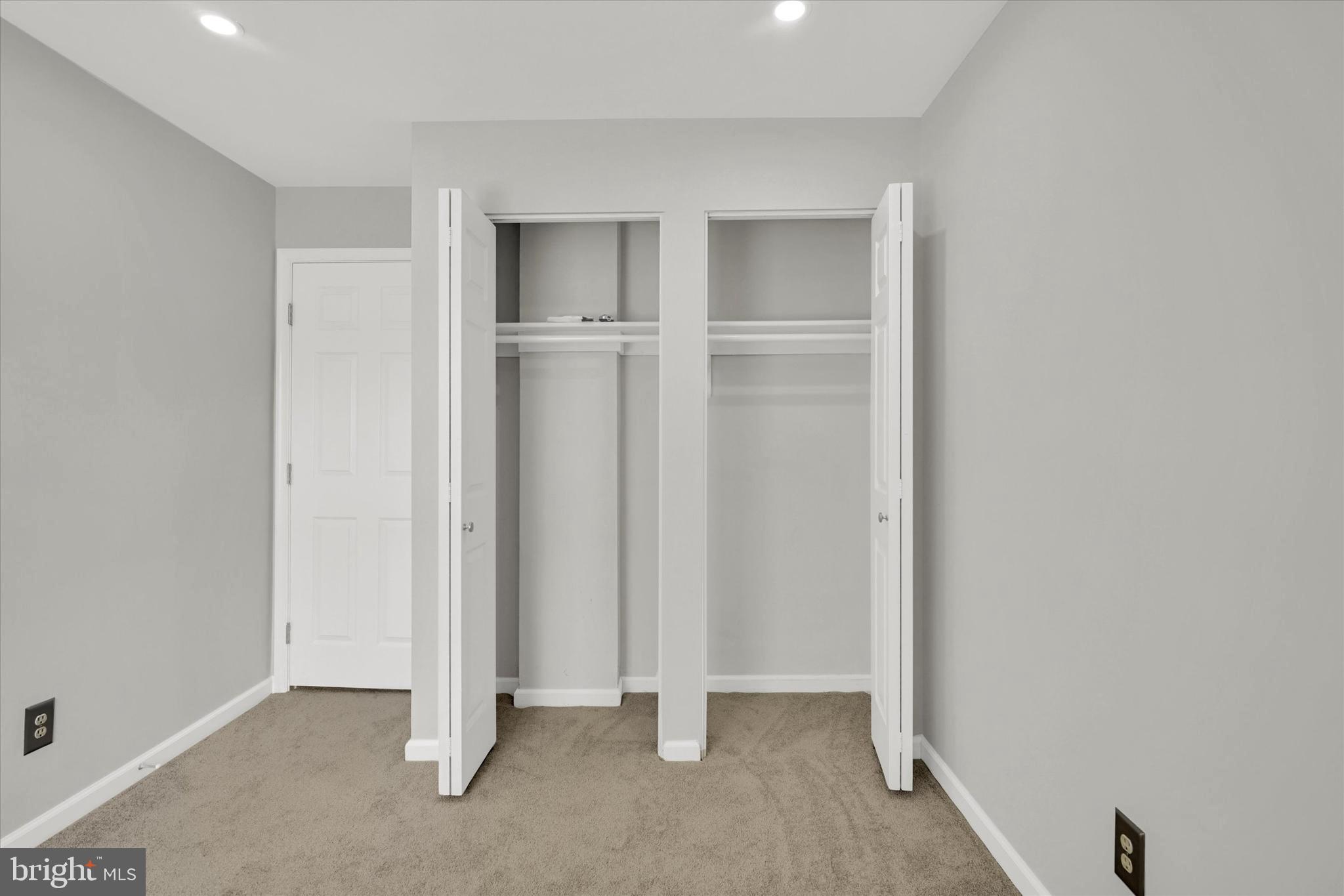 PRINCE PLACE II - Residential