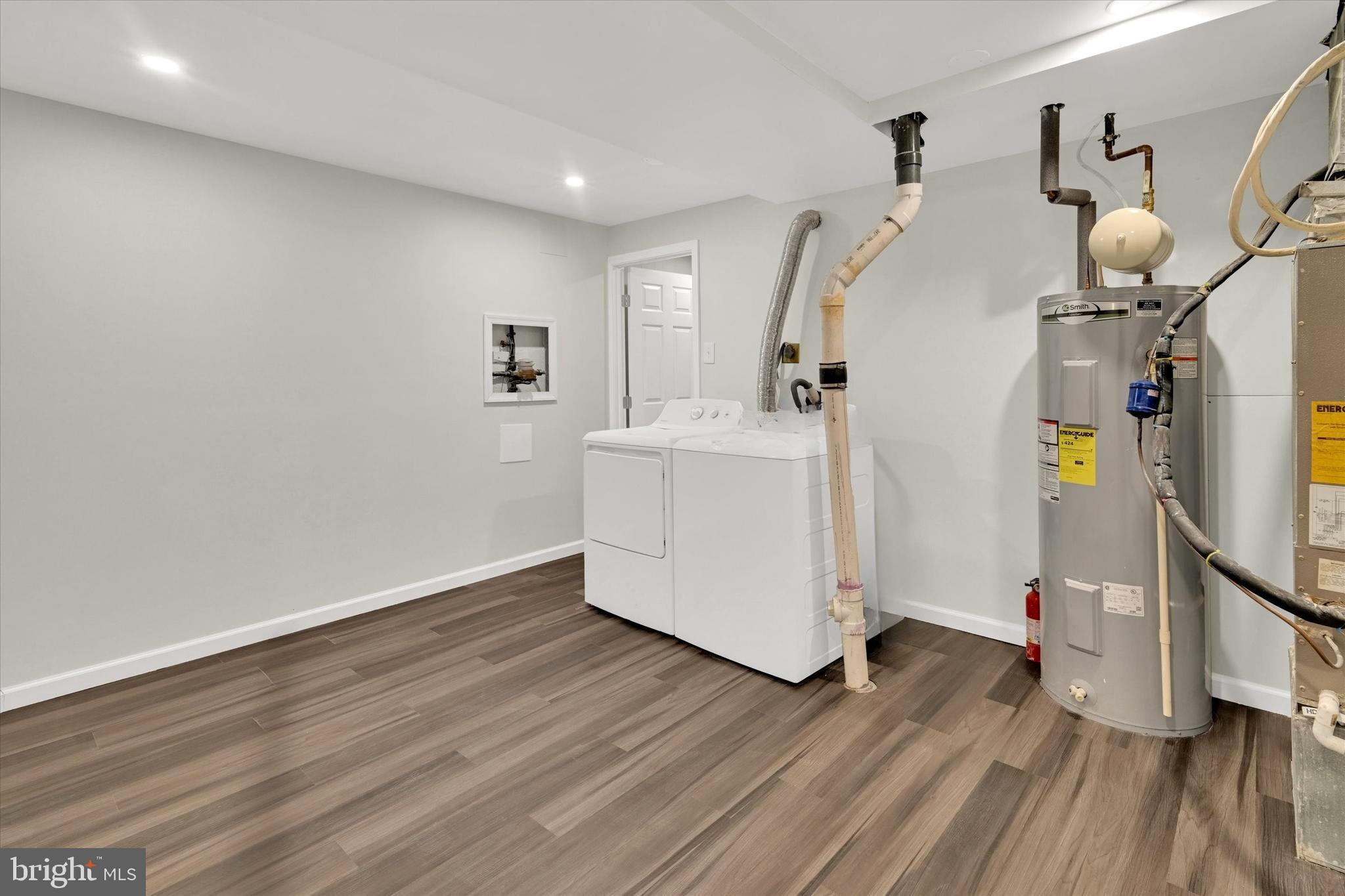 PRINCE PLACE II - Residential