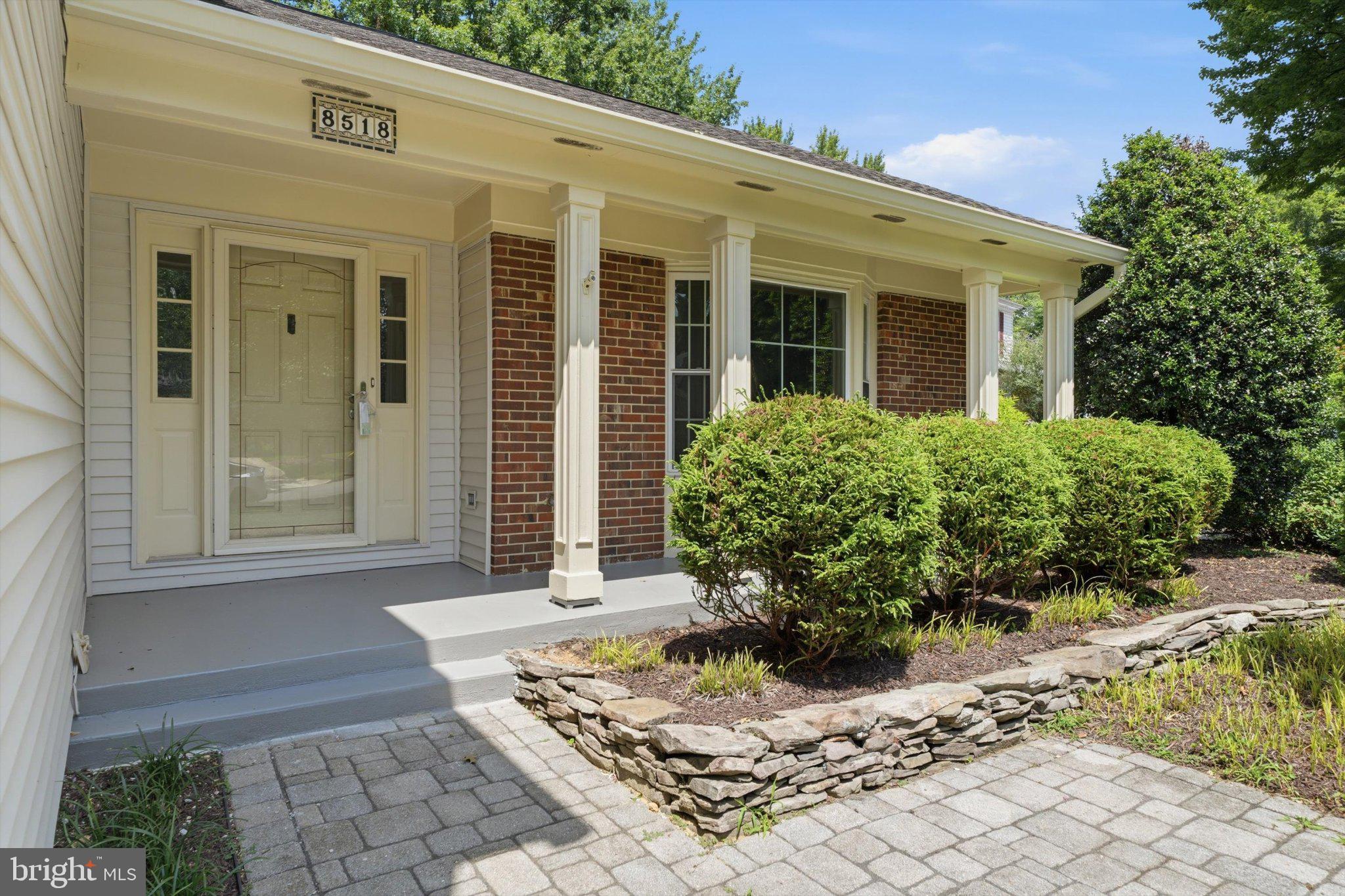 8518 REHOBOTH COURT