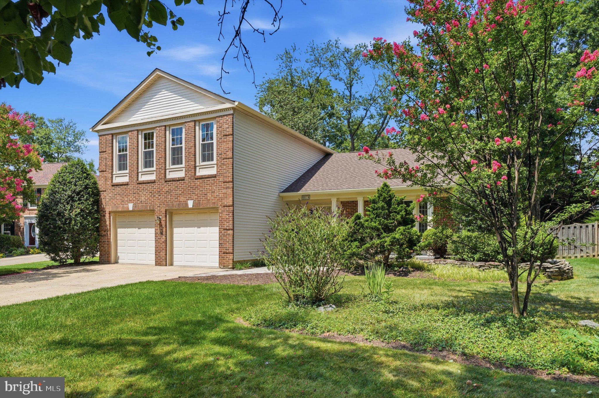 8518 REHOBOTH COURT