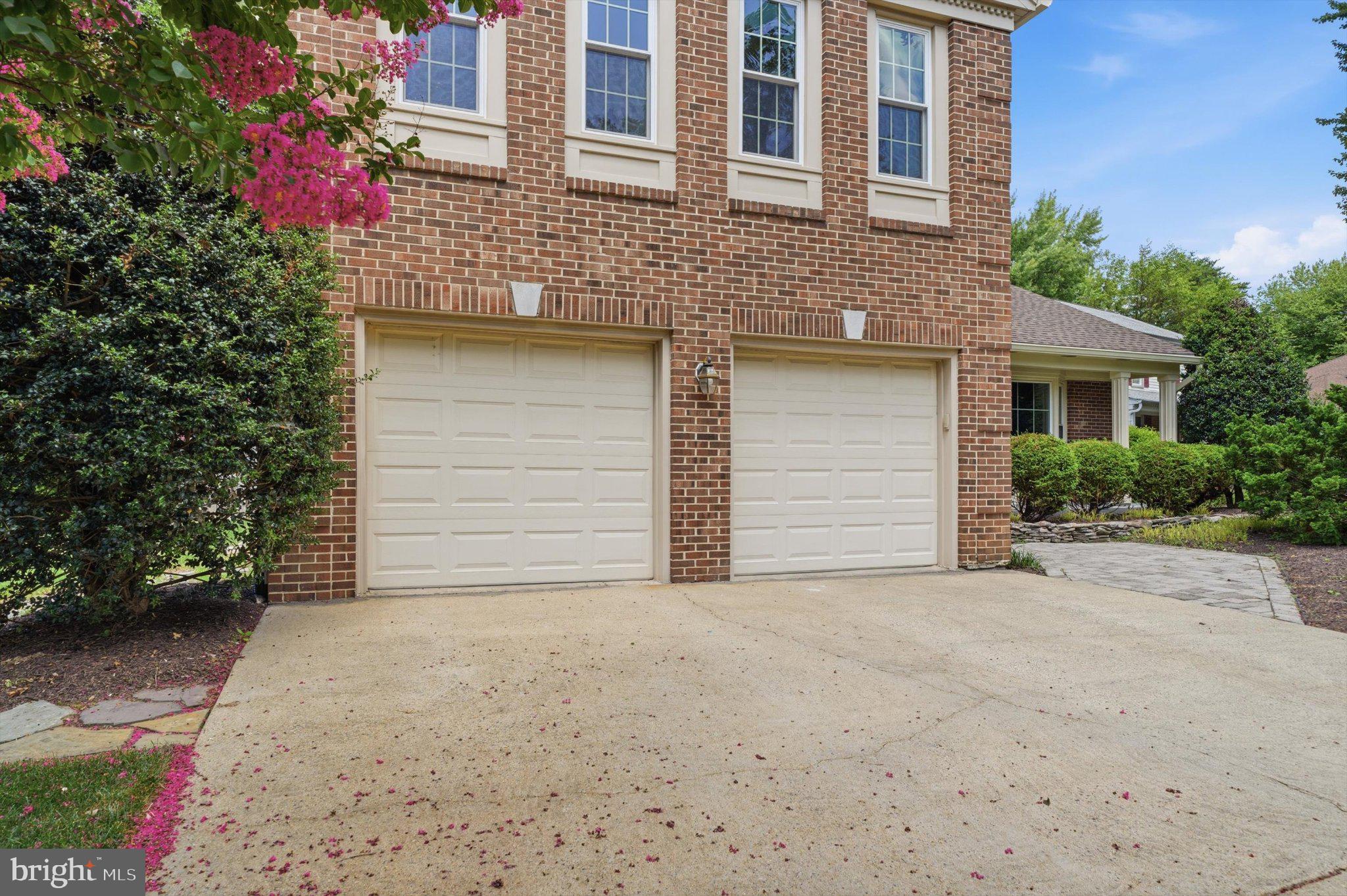 8518 REHOBOTH COURT