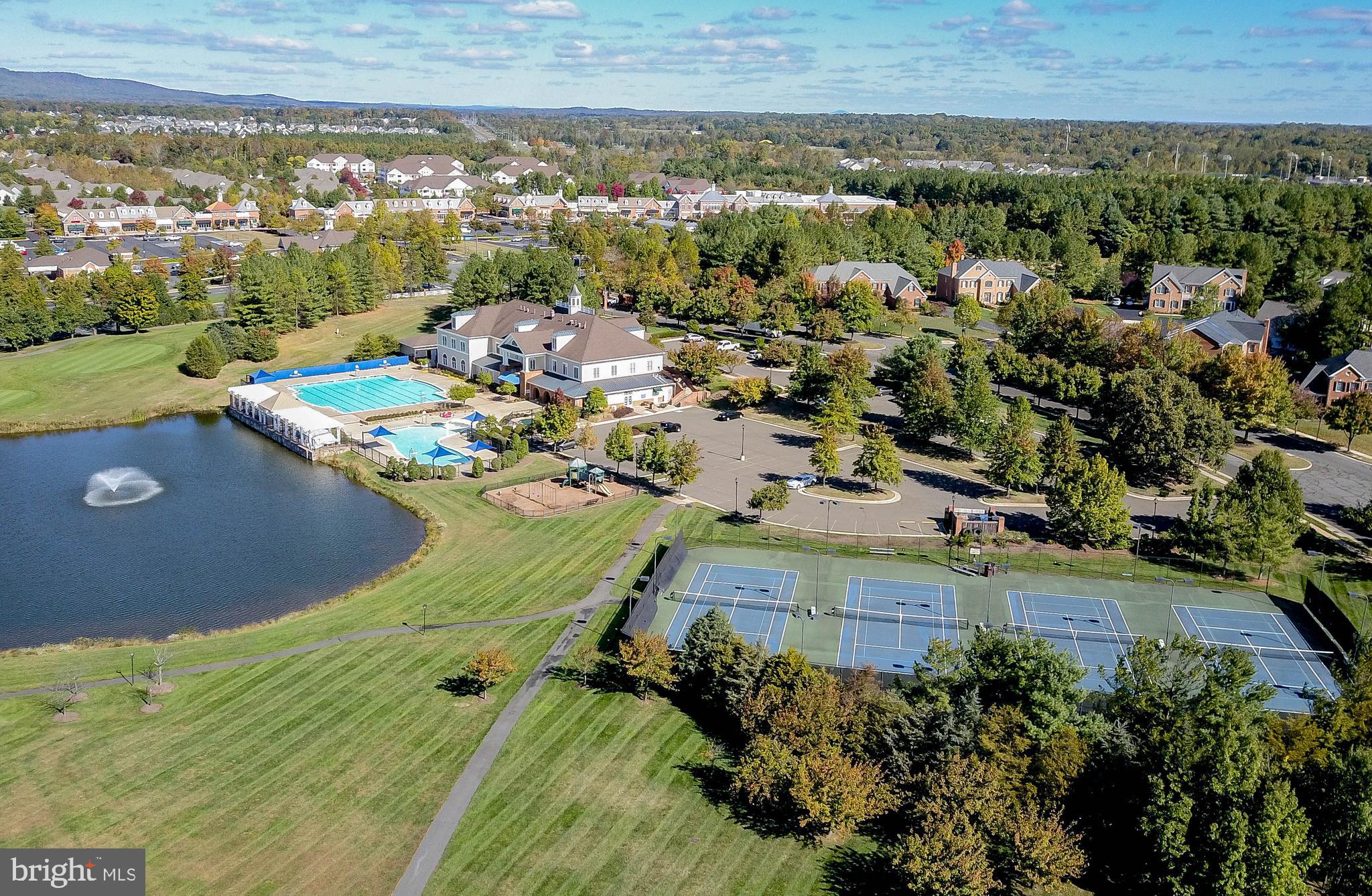 DOMINION VALLEY COUNTRY CLUB - Residential