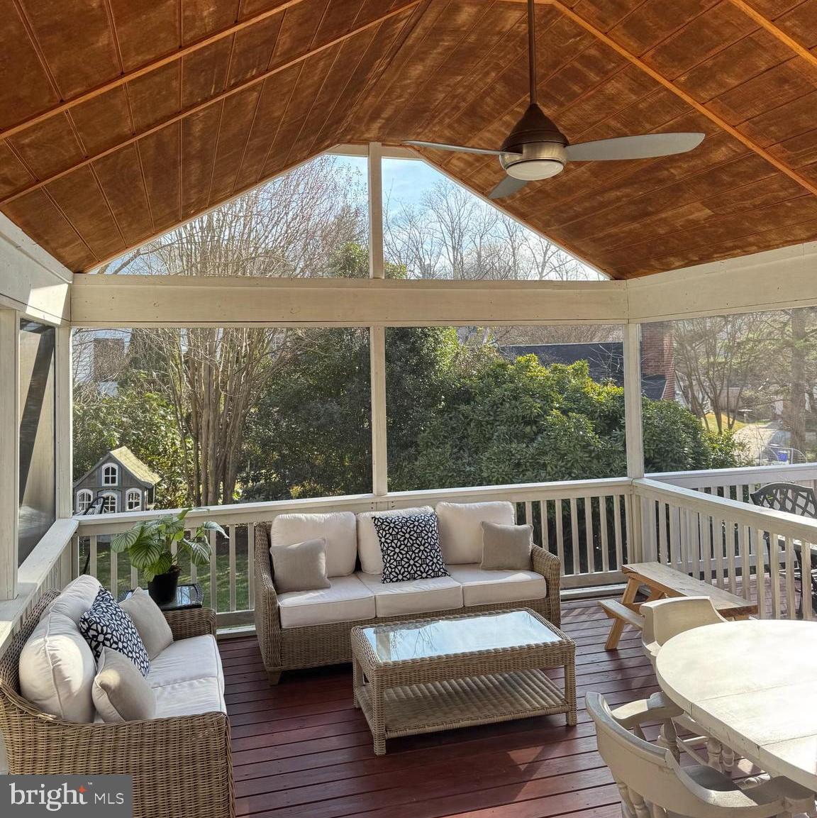 4411 GLENRIDGE STREET