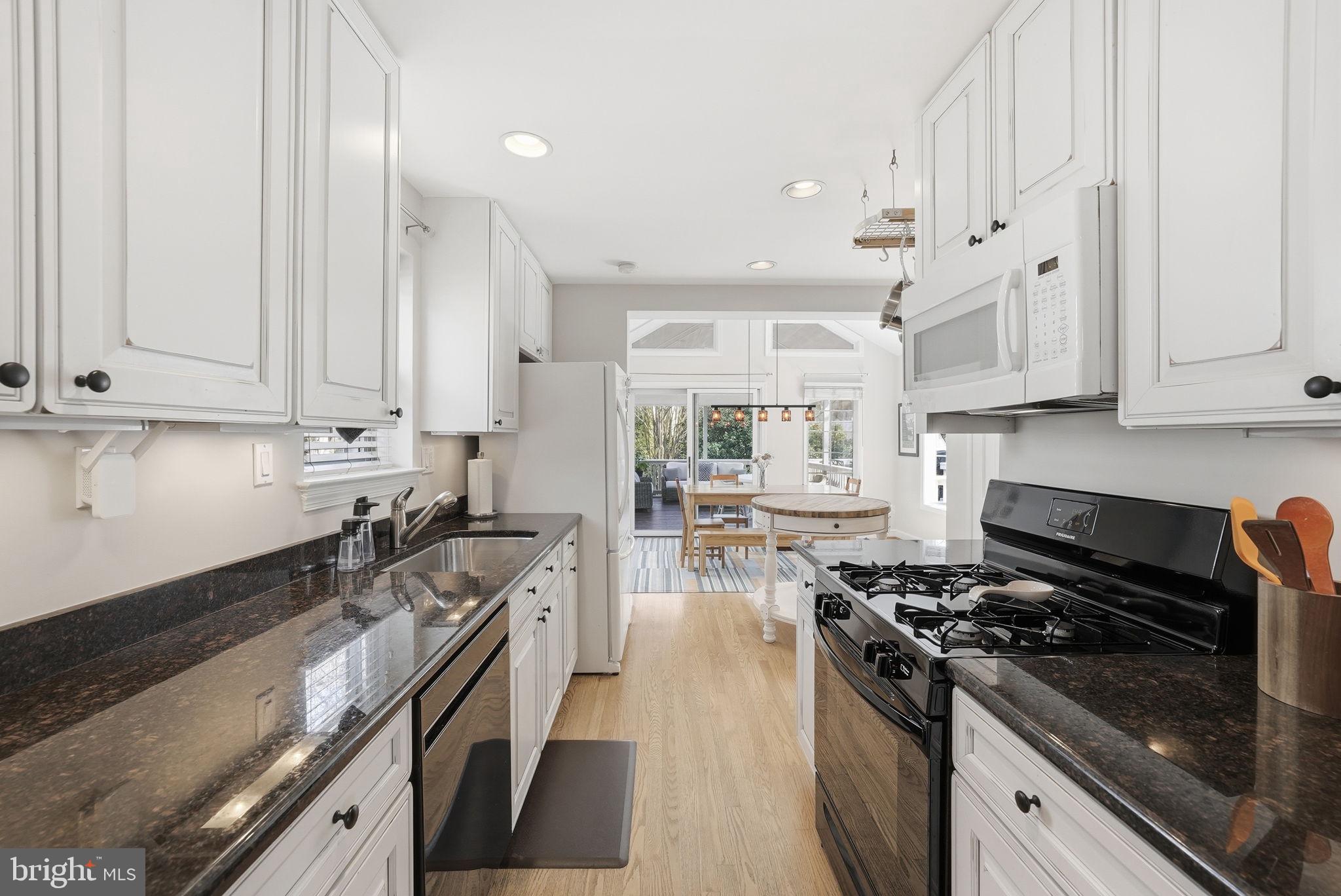 PARKWOOD - Residential