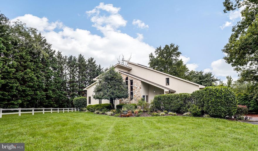 Stunning 4BR 3.5BA home nestled in quiet cul de sac w picturesque seasonal water view. Featuring ample living space from top to bottom! Main level highlights gorgeous kitchen w ss appliances, granite counters and light-filled breakfast area. Cozy family room with vaulted ceilings and FB w overlook from upper level. Backyard oasis w screened in porch opening to large deck overlooking expansive yard