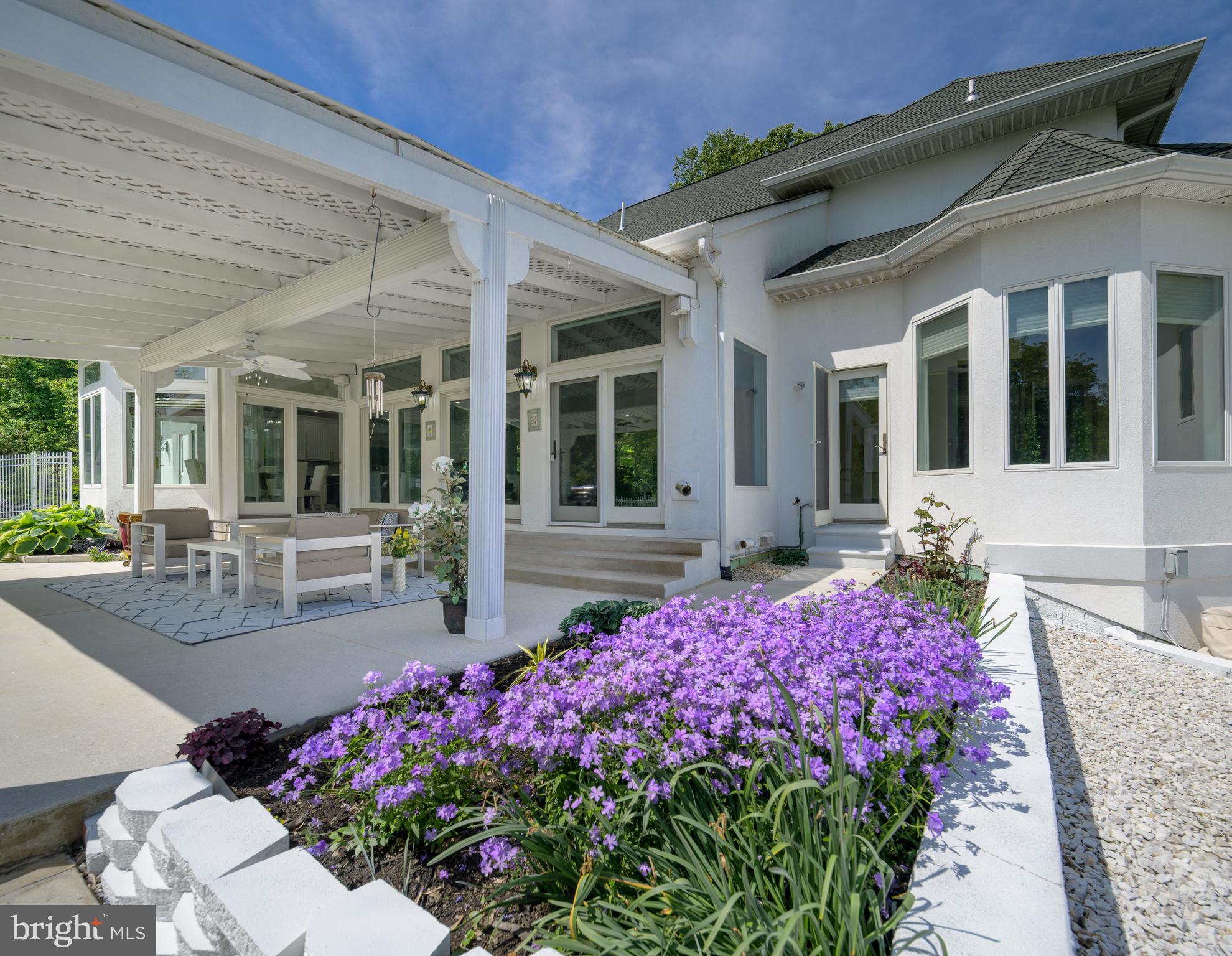 LAURELFORD - Residential