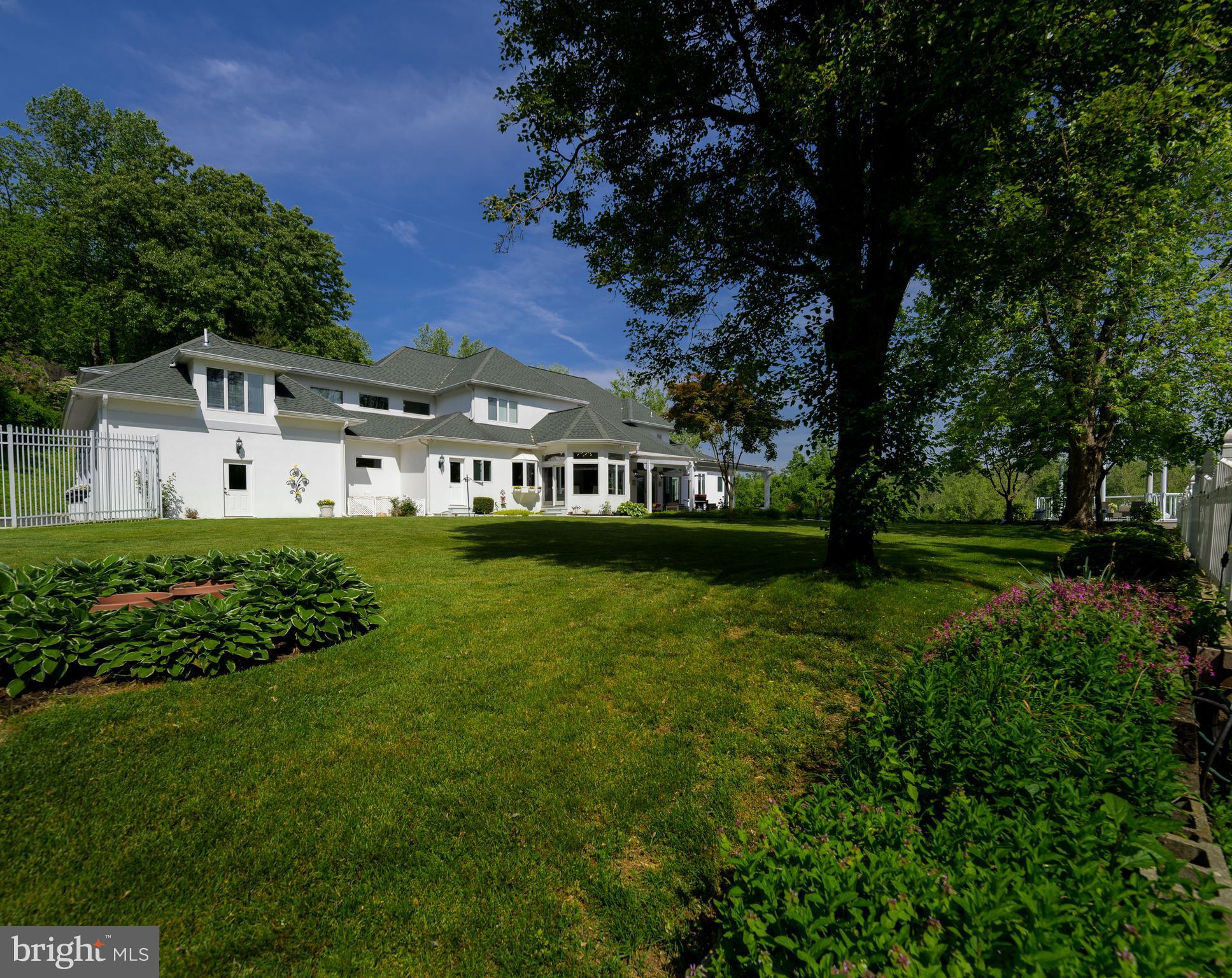 LAURELFORD - Residential