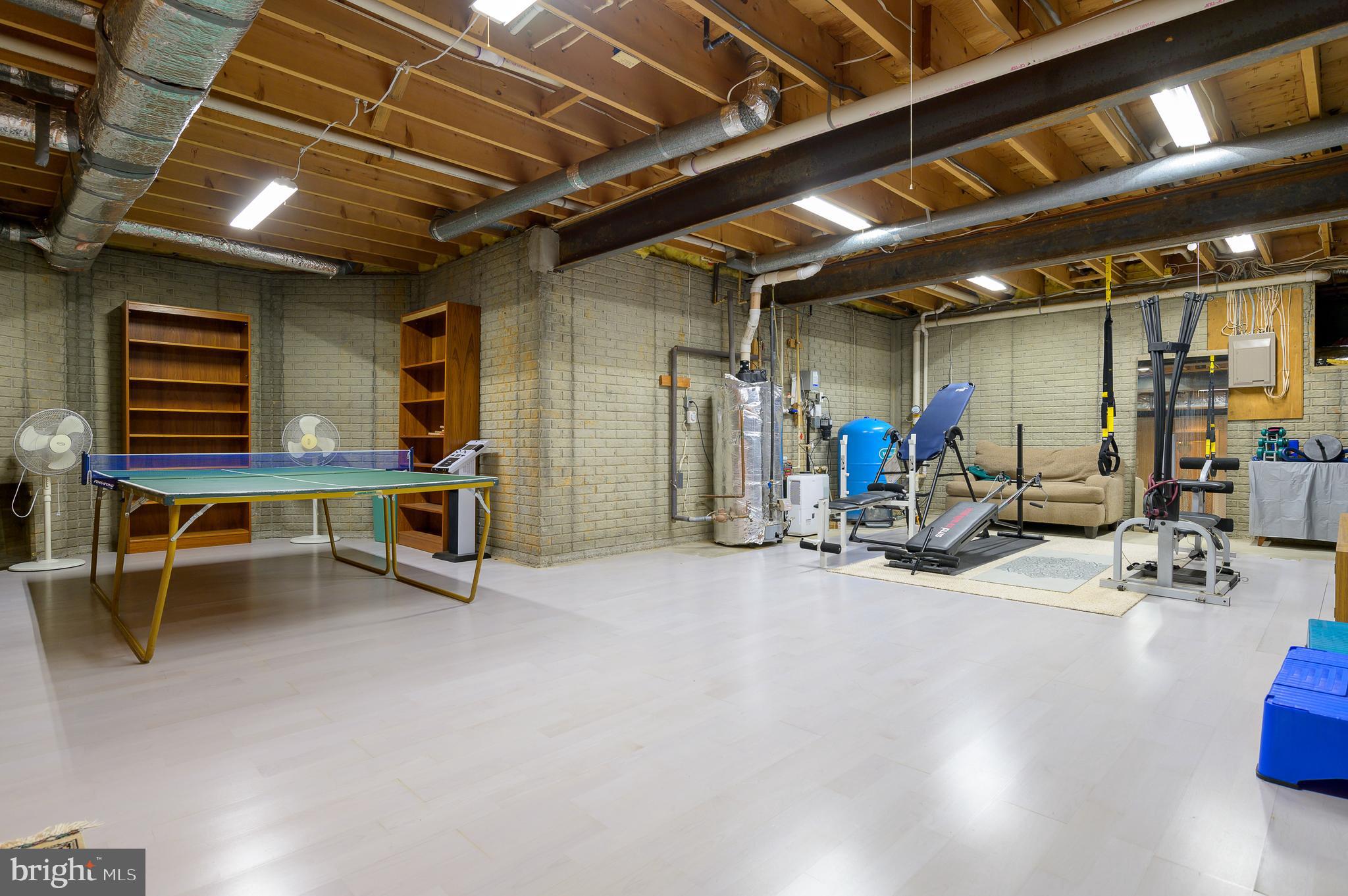 LAURELFORD - Residential