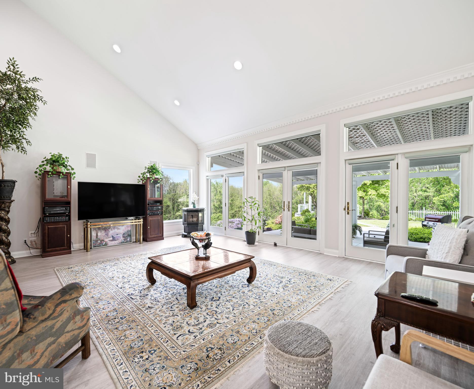 LAURELFORD - Residential