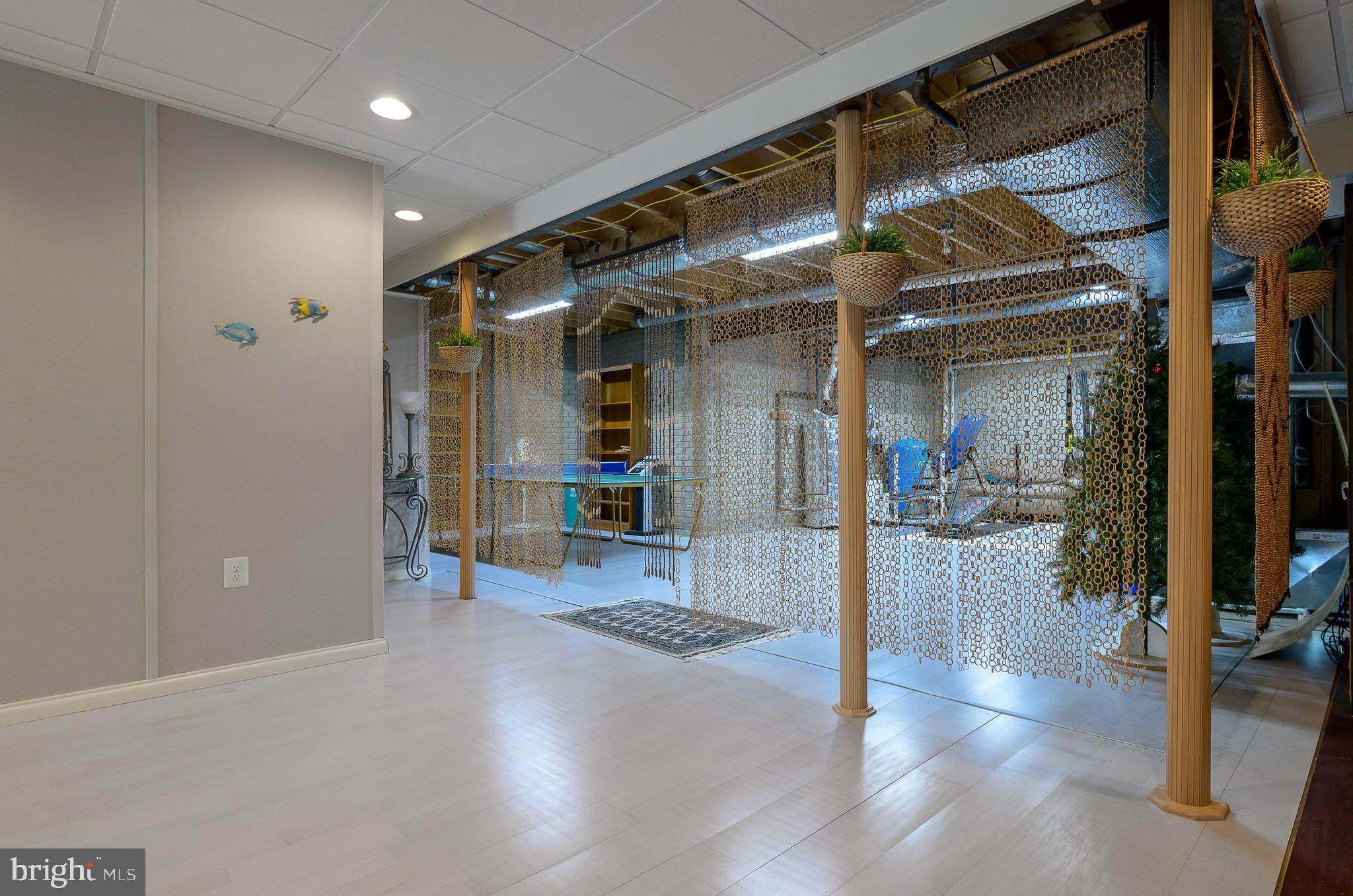 LAURELFORD - Residential