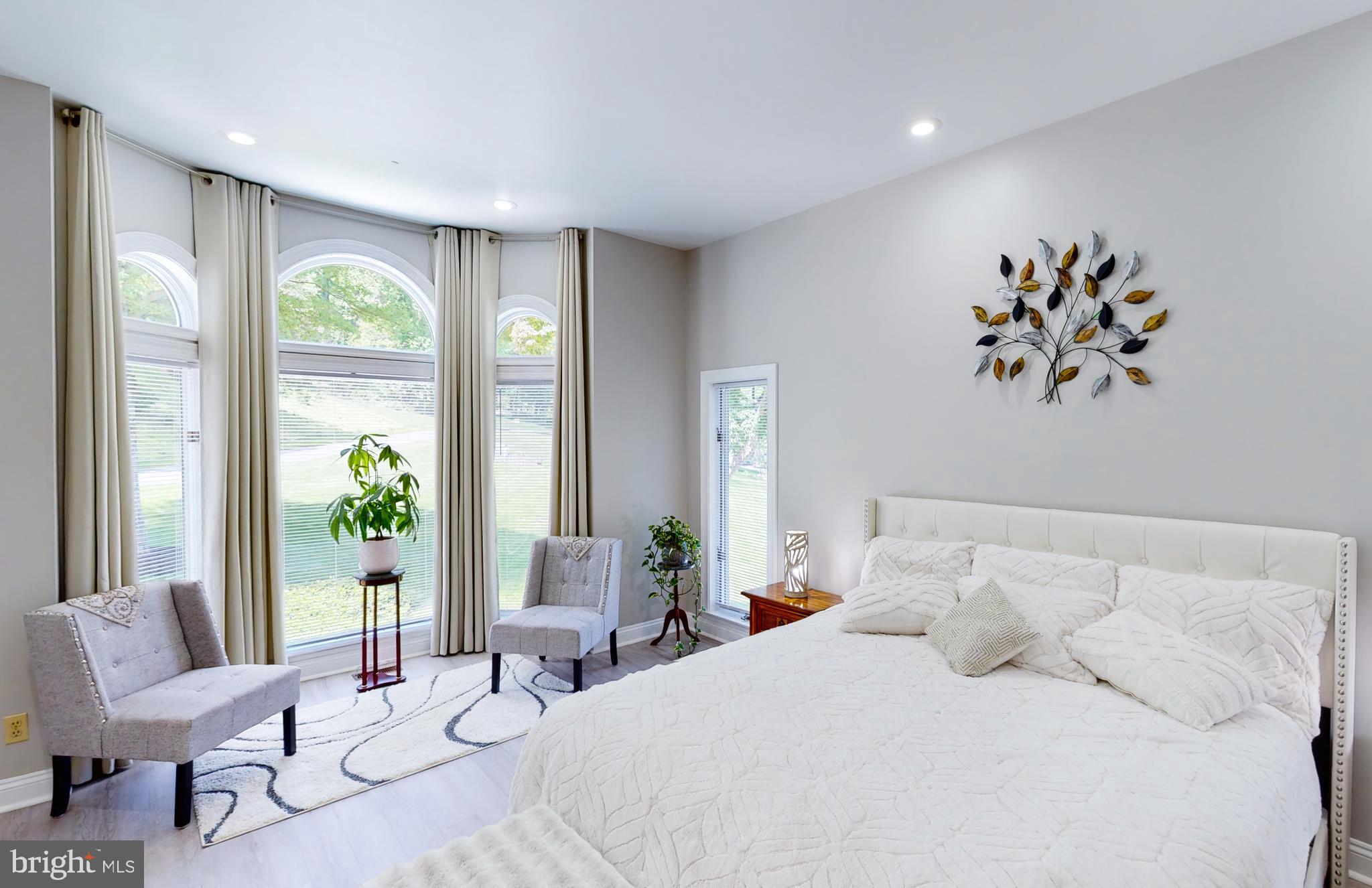 LAURELFORD - Residential