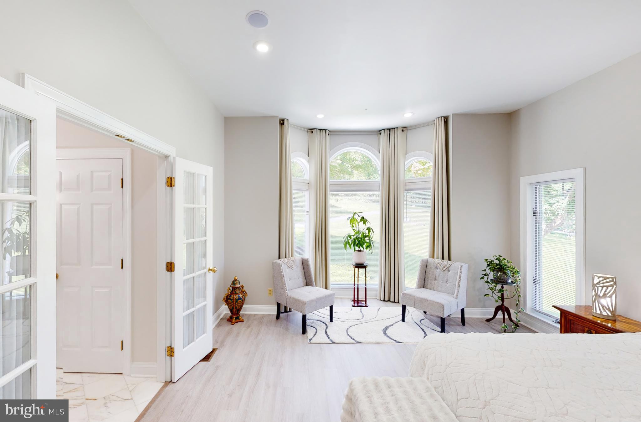 LAURELFORD - Residential