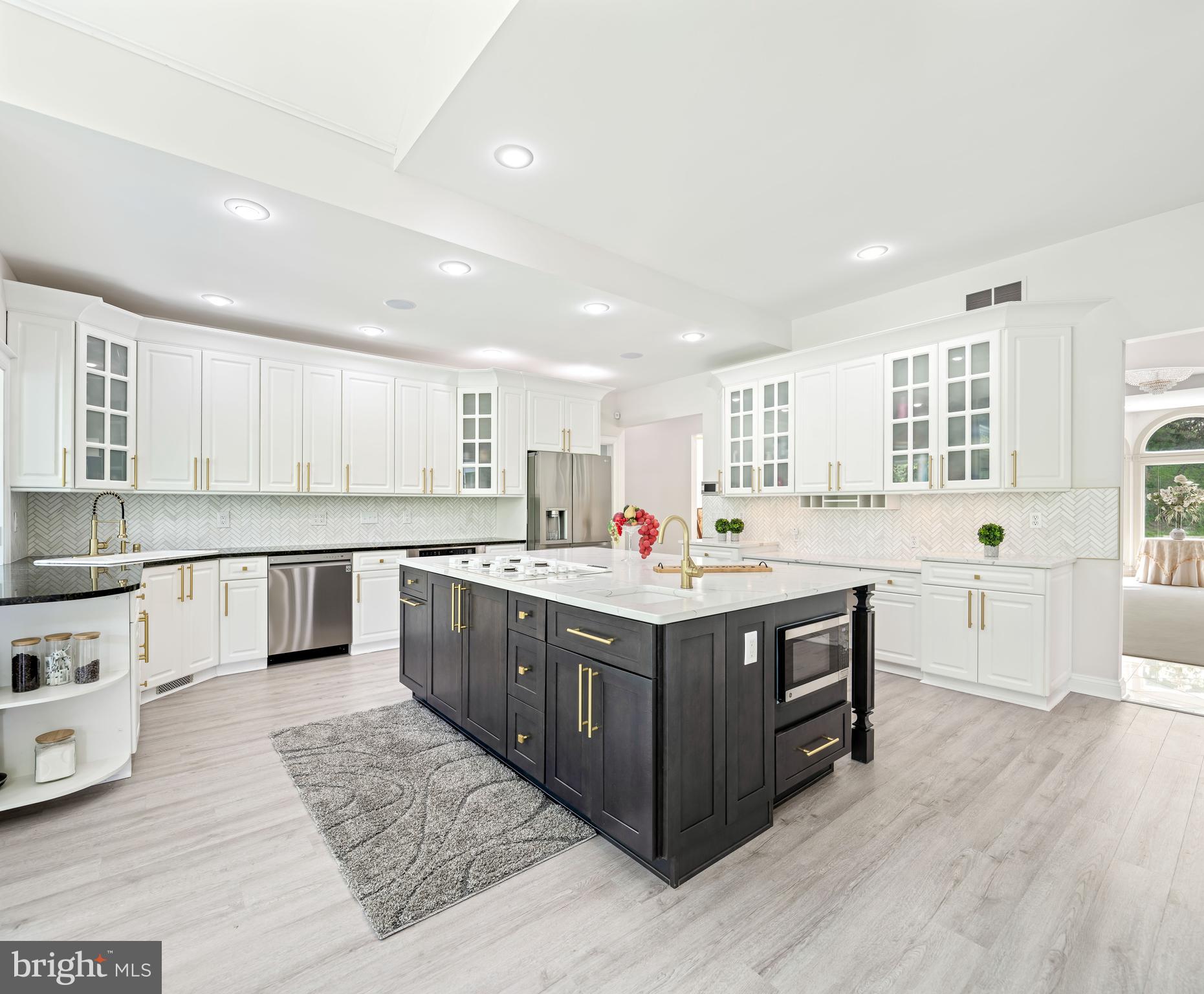 LAURELFORD - Residential