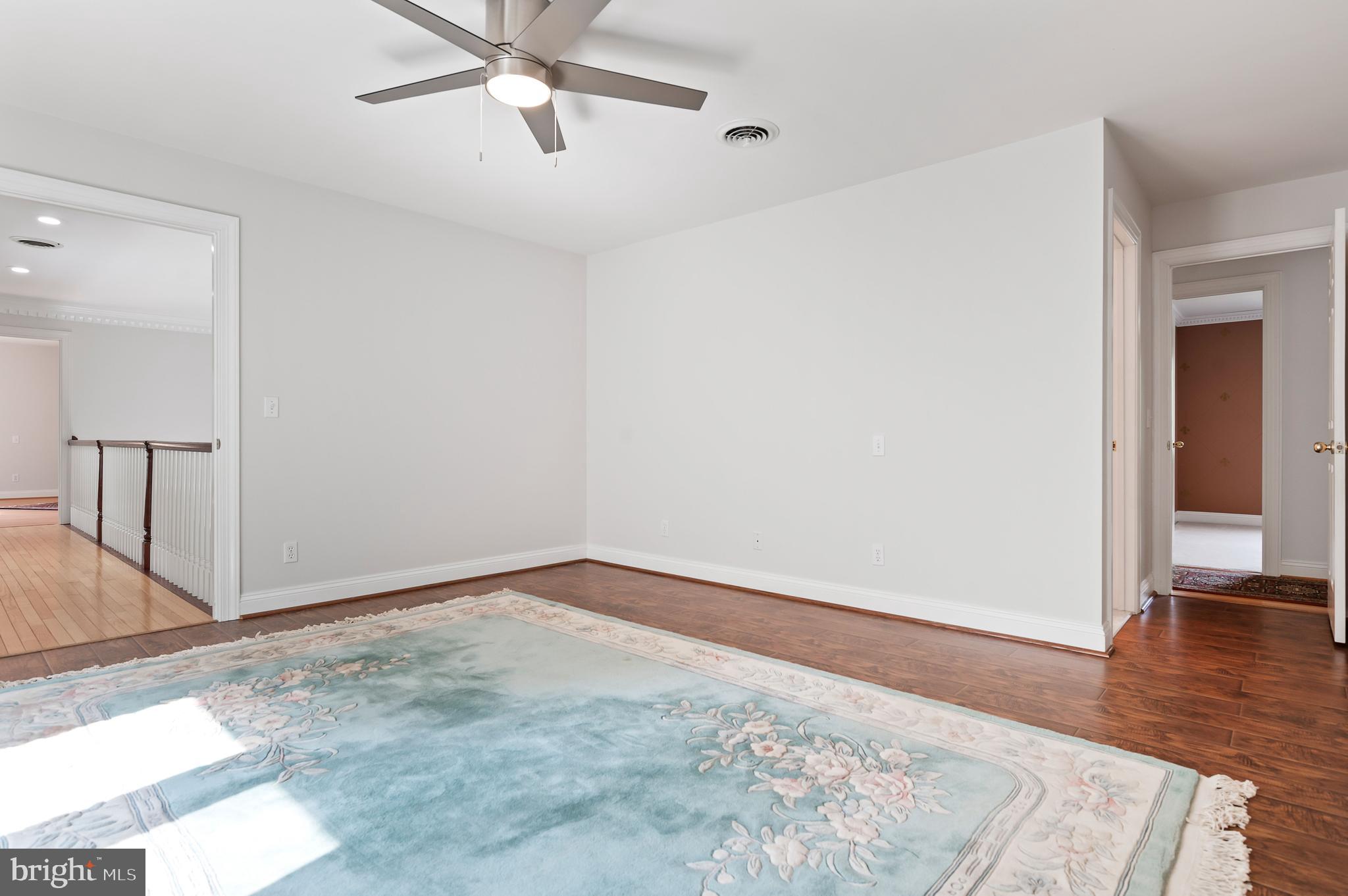 LAURELFORD - Residential