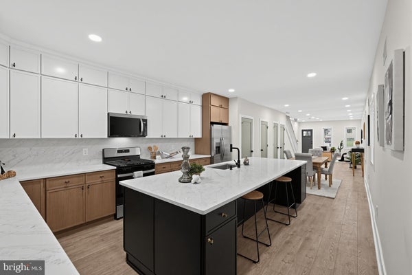 58 W JOHNSON ST, PHILADELPHIA, PA 19144 - Image e3b79fac4eb372aa4e54a5667b80b5b7/3085805865