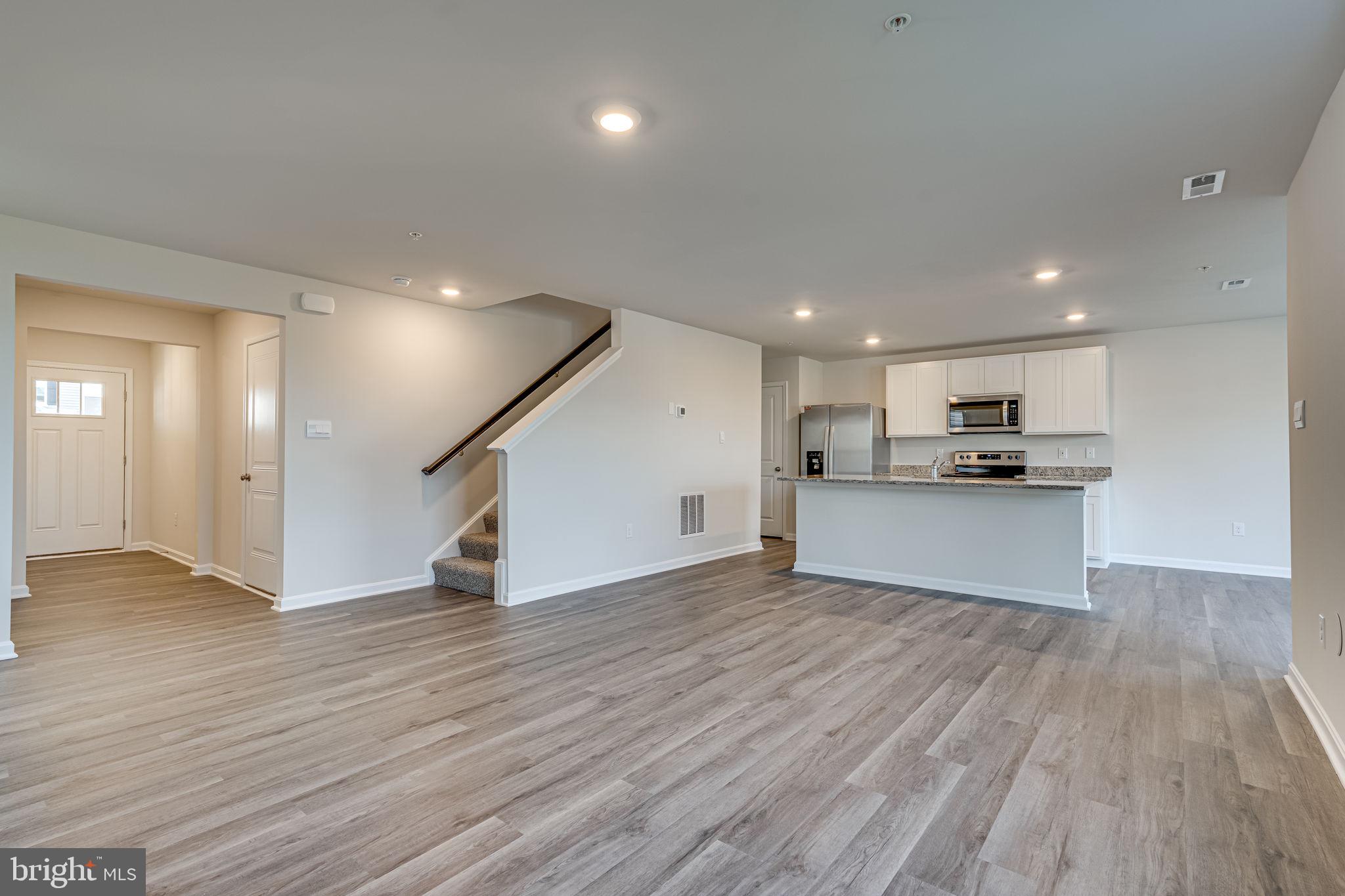 PINEGROVE - Residential Lease