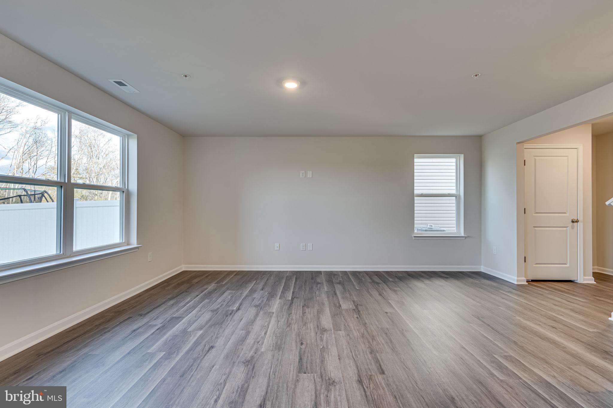 PINEGROVE - Residential Lease