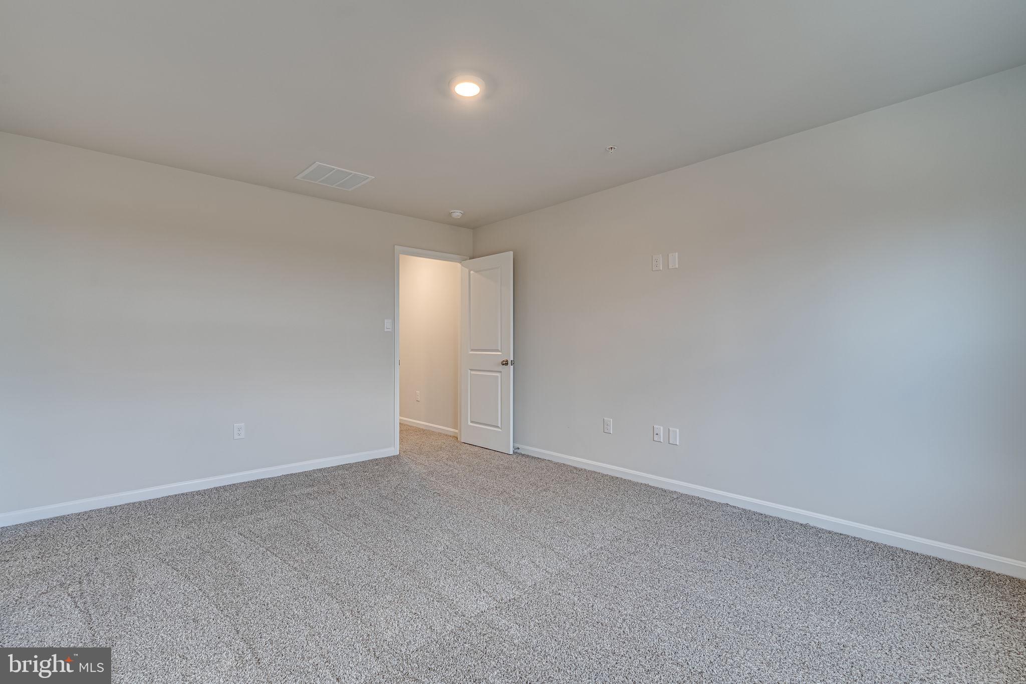 PINEGROVE - Residential Lease