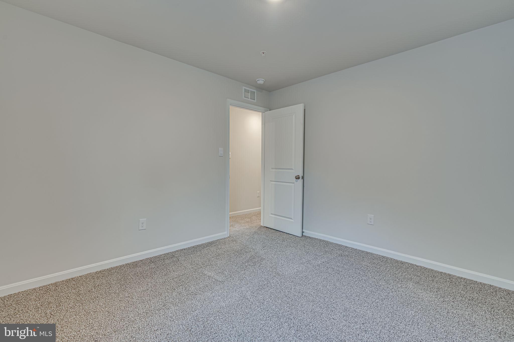 PINEGROVE - Residential Lease