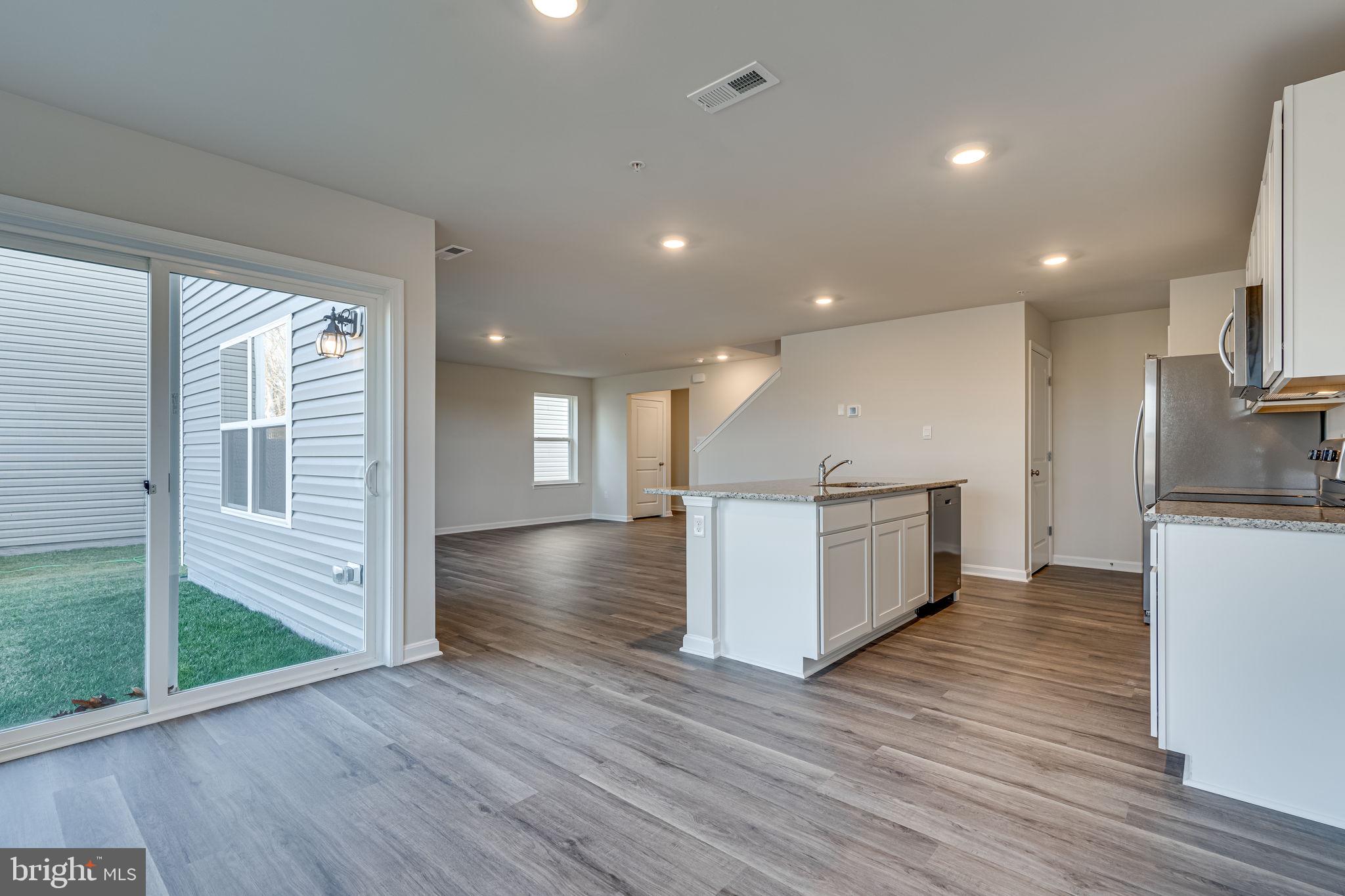 PINEGROVE - Residential Lease