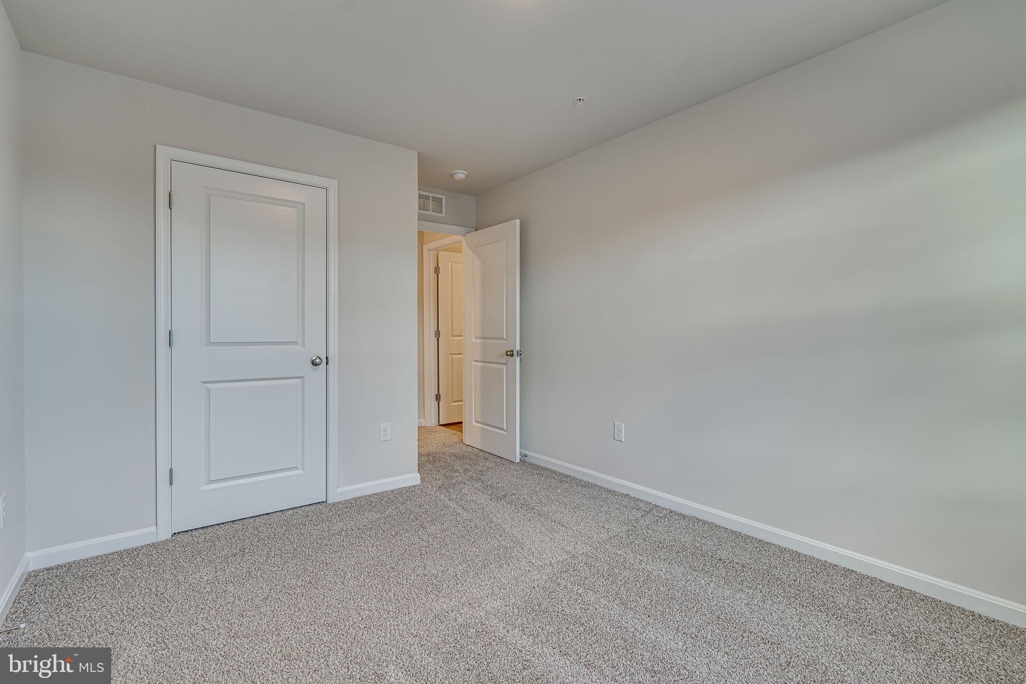 PINEGROVE - Residential Lease