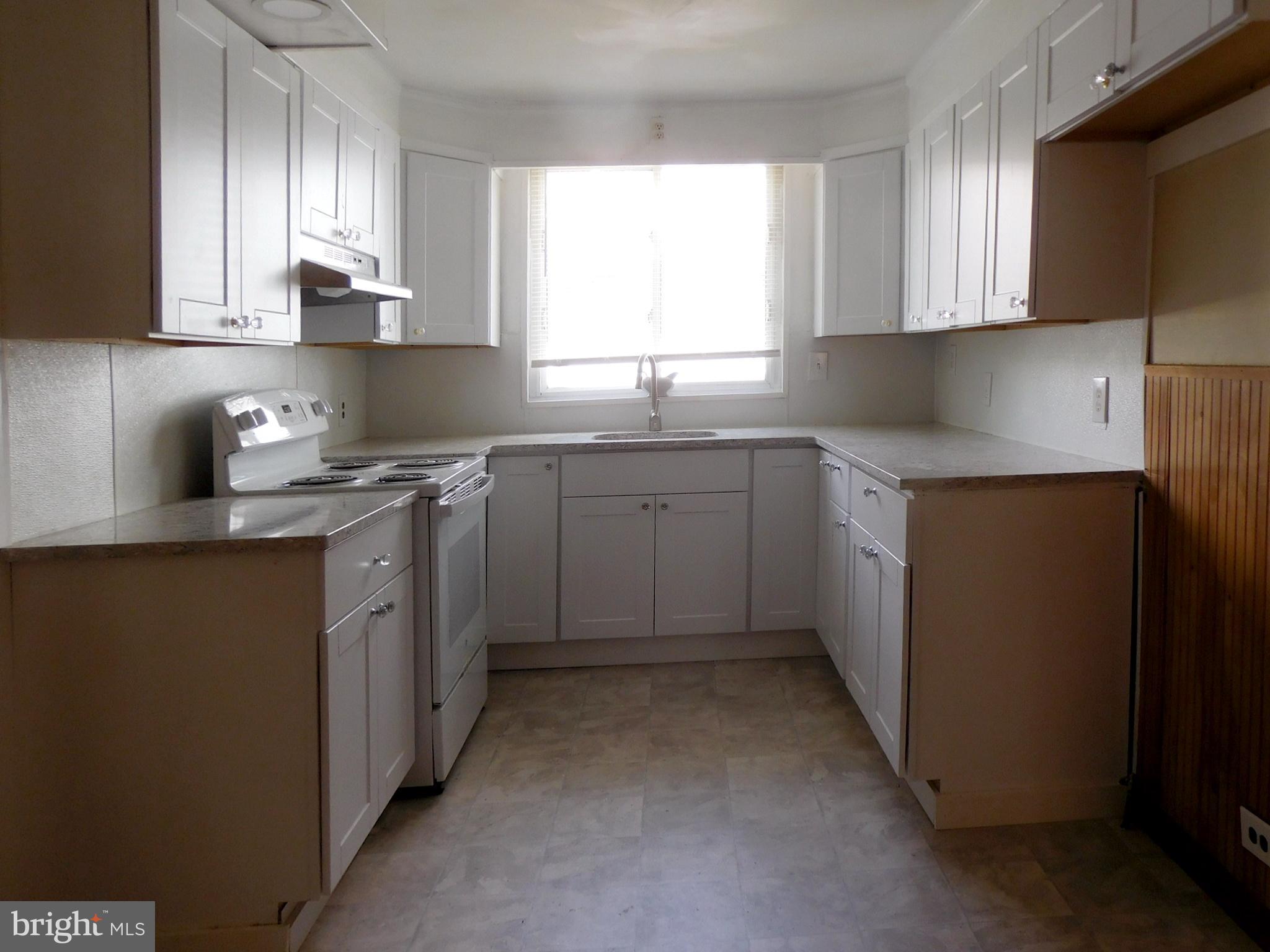 83 E 2 ND STREET E