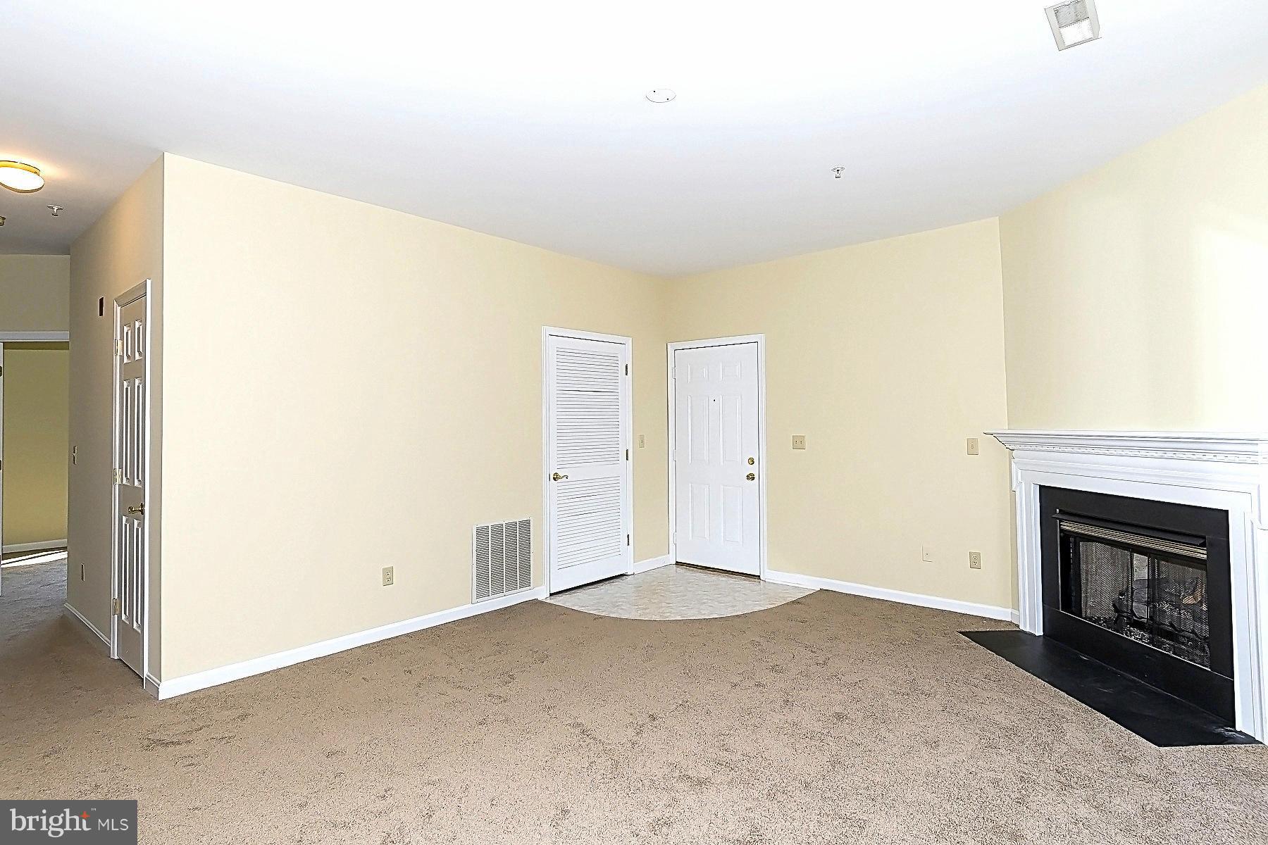 FAIRWAYS BAY HILLS CONDOMINIUMS - Residential