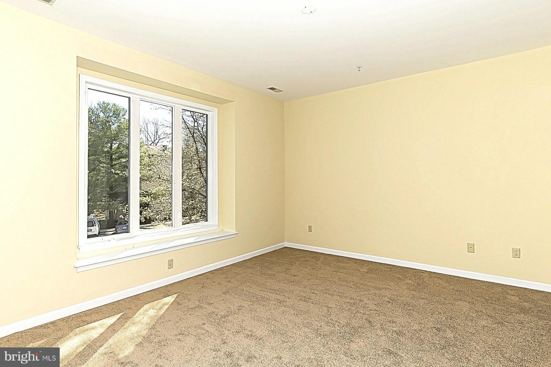 FAIRWAYS BAY HILLS CONDOMINIUMS - Residential