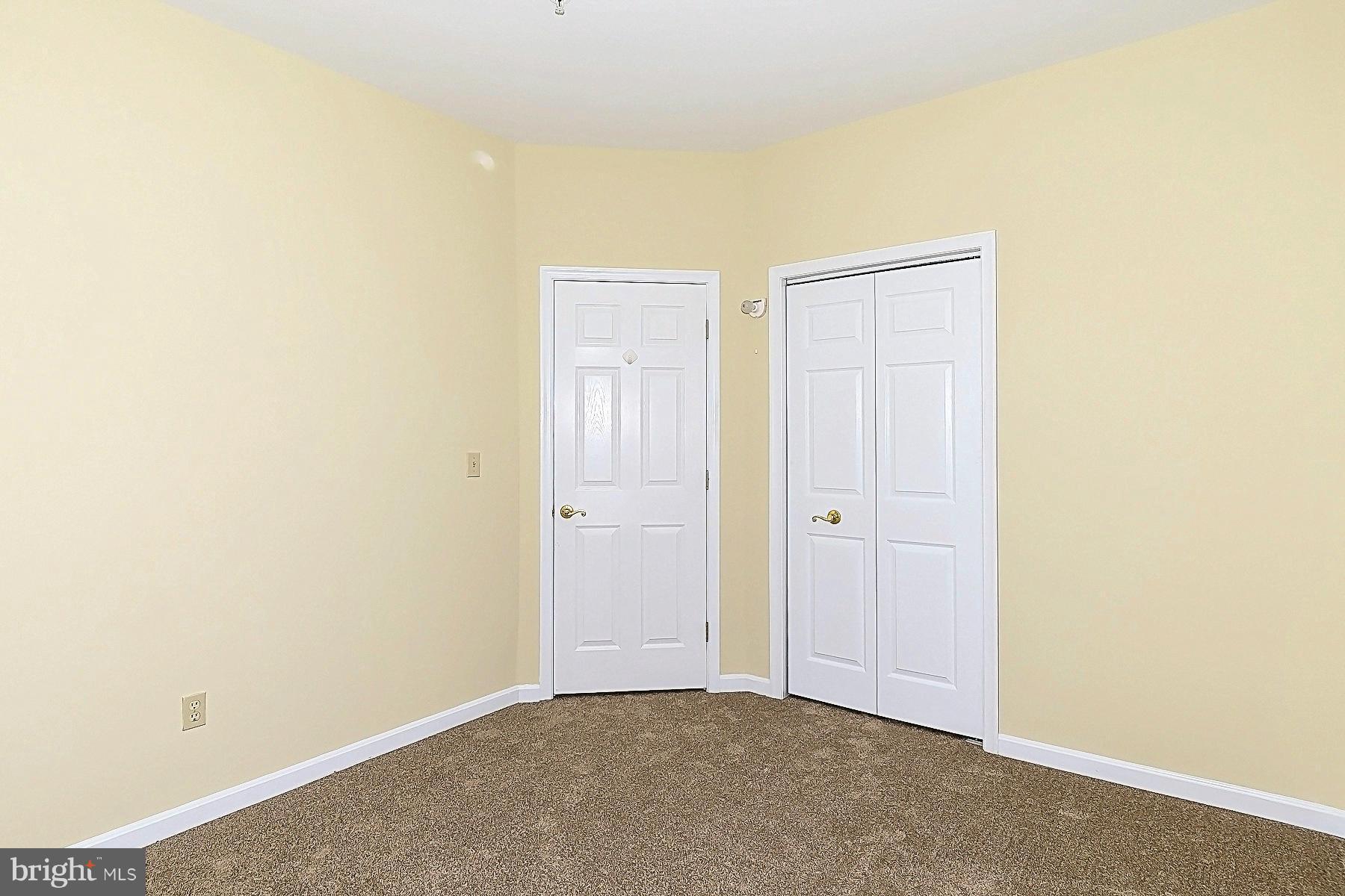 FAIRWAYS BAY HILLS CONDOMINIUMS - Residential