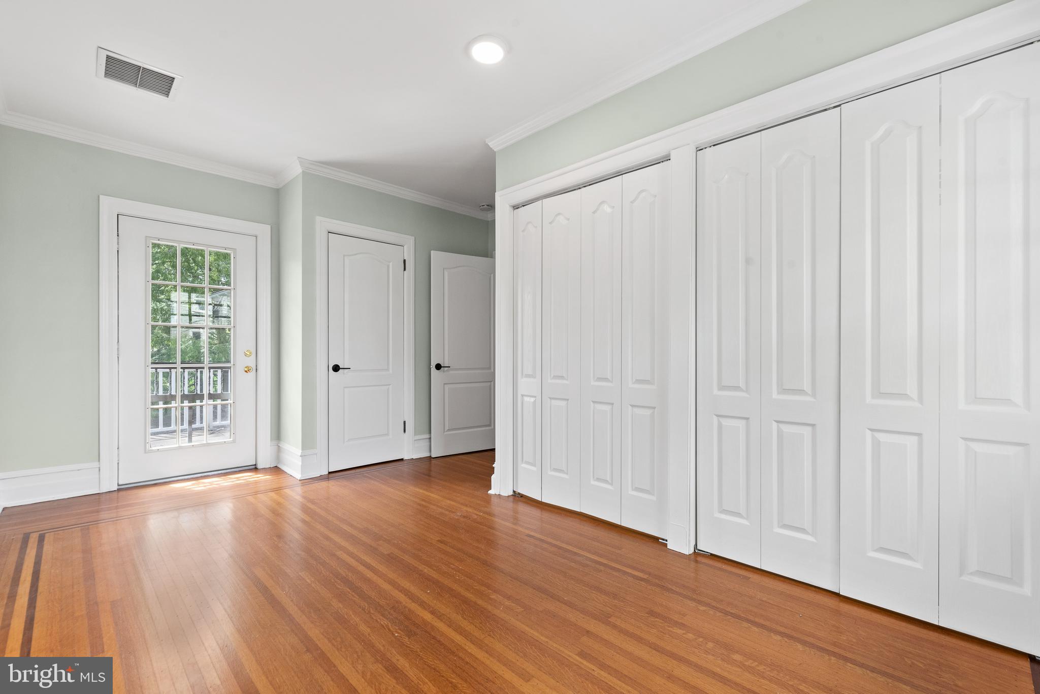 SOUTH WAYNE - Residential