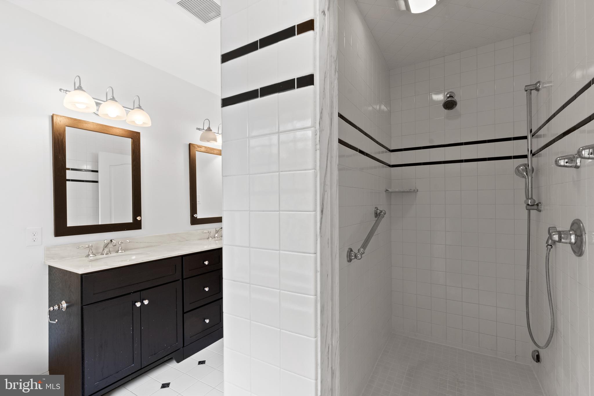 SOUTH WAYNE - Residential