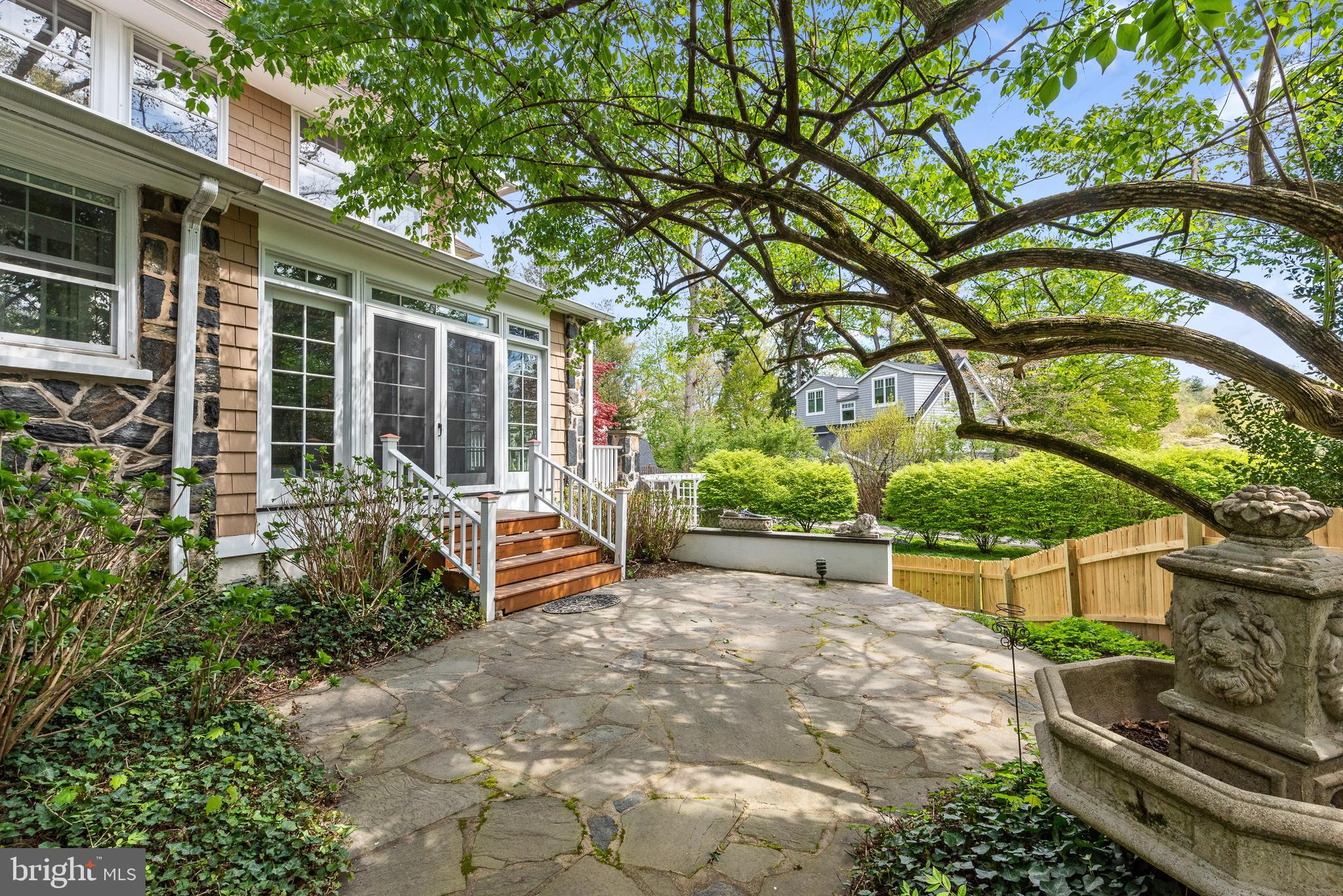 SOUTH WAYNE - Residential