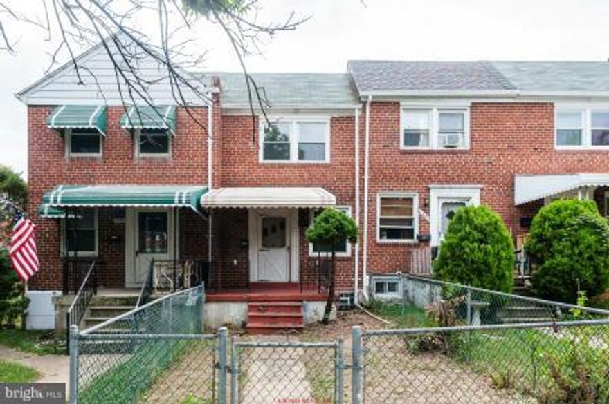 Charming Rowhome features 2 BR, 1 BA, gleaming hardwoods in LR/DR/Kitchen and partially finished basement. Property shows well. A little TLC can make this one yours!! Lots of potential!! SOLD AS-IS.GR/HOA/Condo/FF fees TBD by buyer.>> AGENTS   SEE AGENT REMARKS FOR OFFER INSTRUCTIONS.