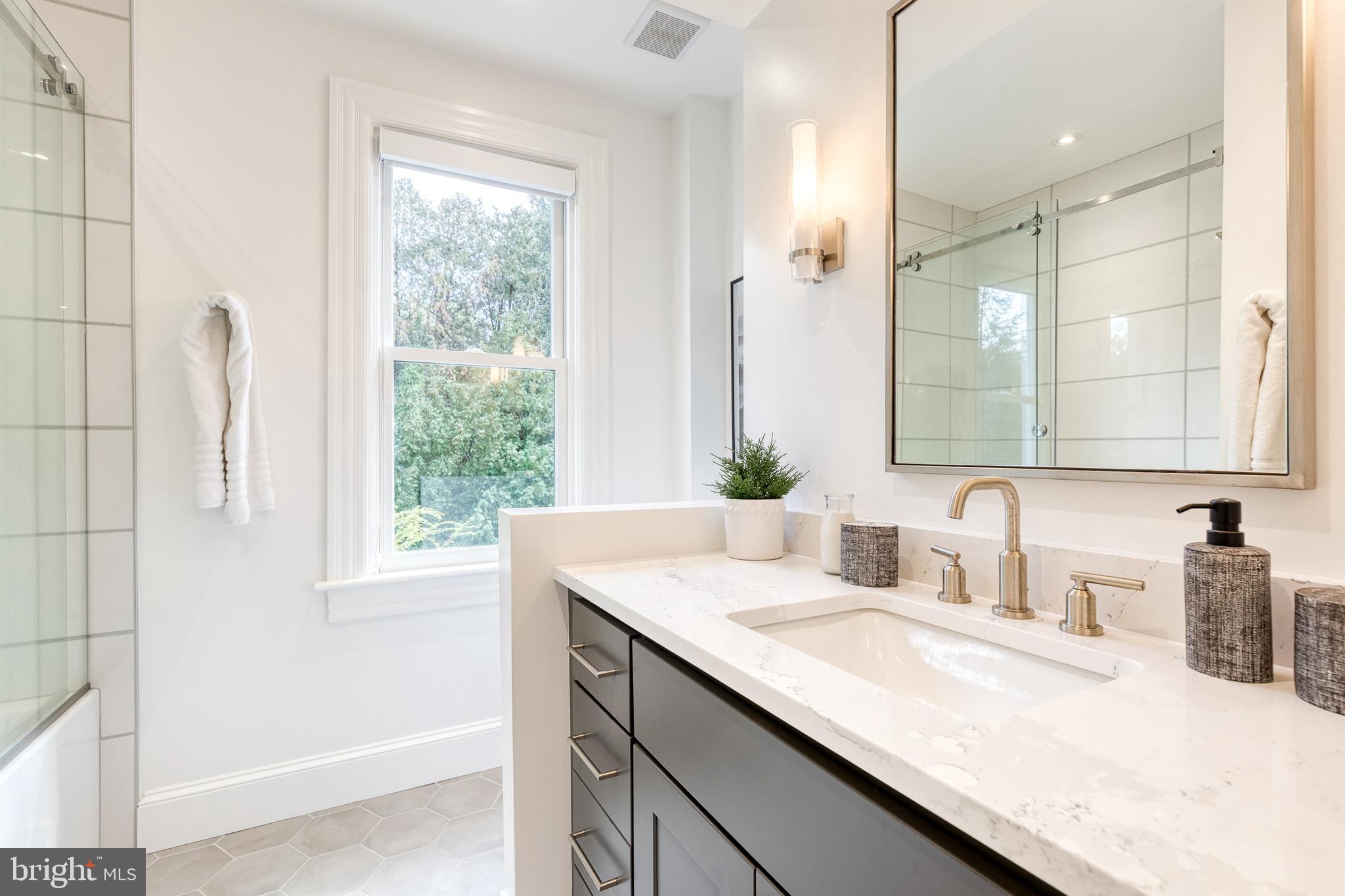 RUXTON - Residential