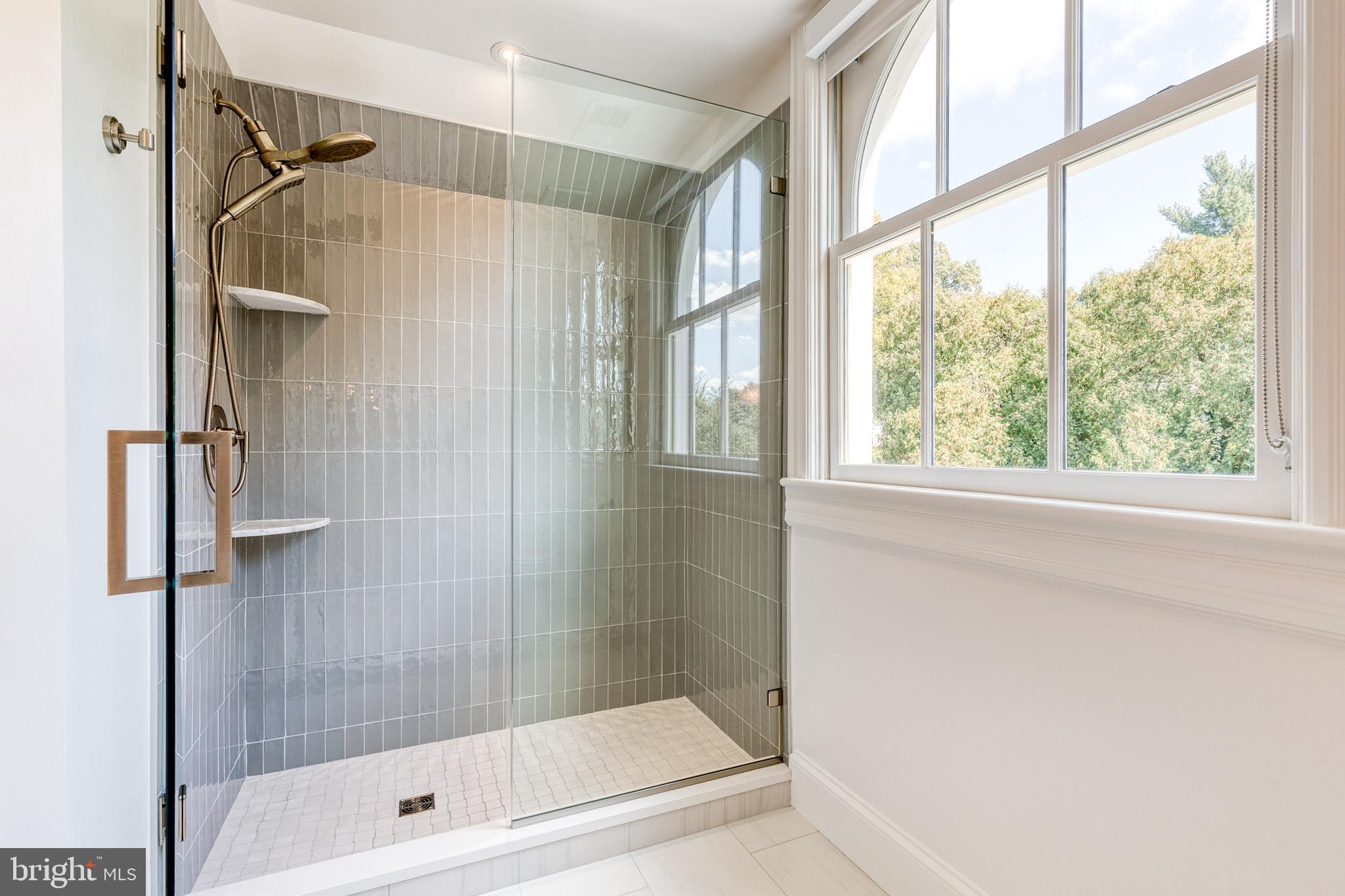 RUXTON - Residential